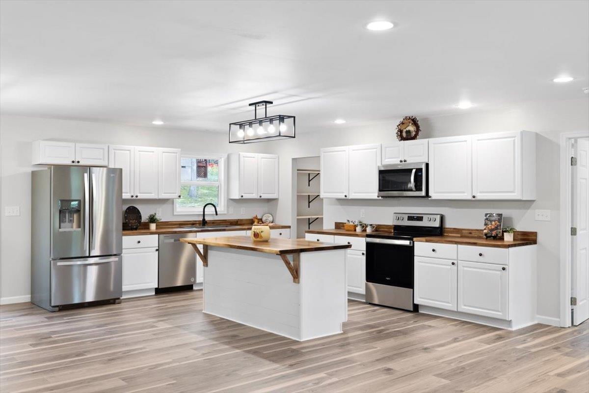 72 Dogwood Dr, Mount Jackson, VA 22842