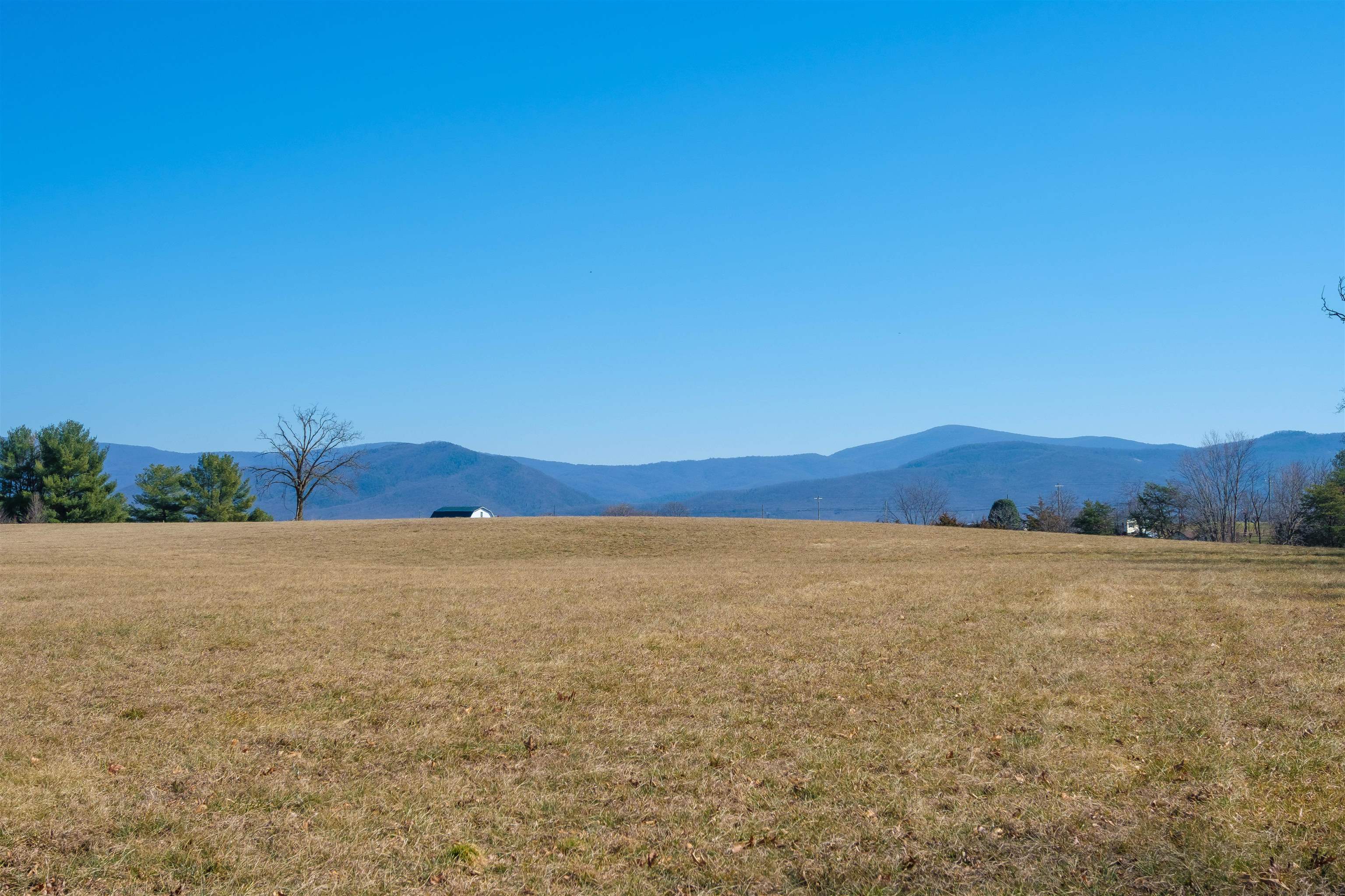 N Spotswood Trl, Elkton, VA 22827 - photo 2