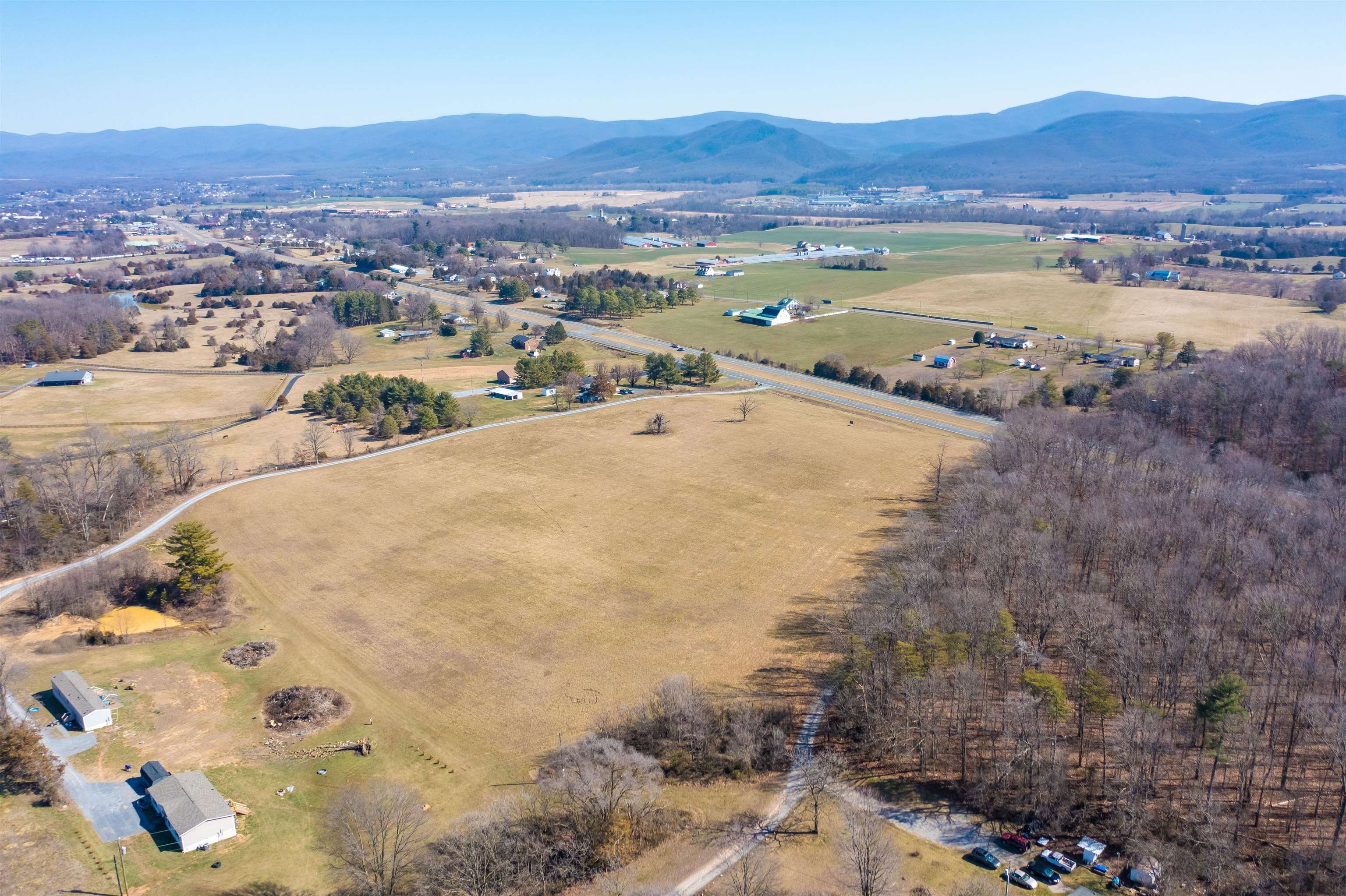 N Spotswood Trl, Elkton, VA 22827 - photo 7