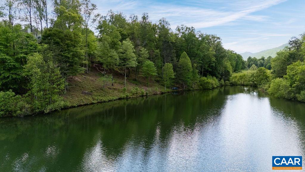 High Crest Ln, Wintergreen, VA 22958