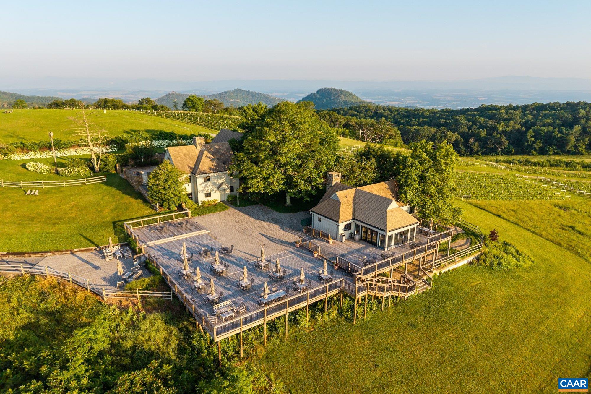 24981 Blue Ridge Pkwy, Vesuvius, VA 24483 — photo 10