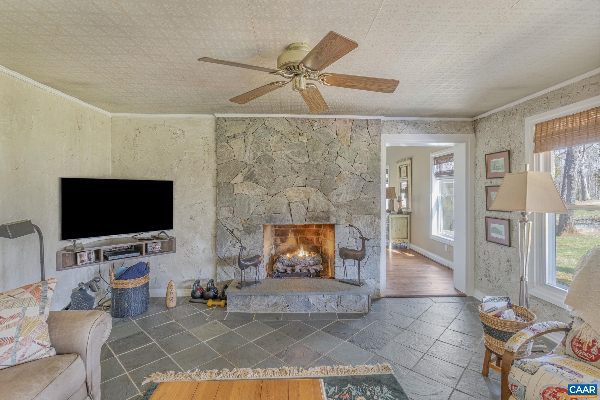1353 Banton Shop Rd, Dillwyn, VA 23936 — photo 8