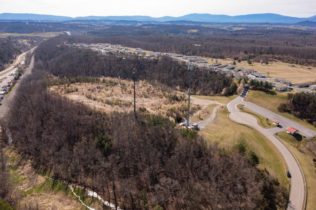 Augusta Woods Dr, Staunton, VA 24401 - photo 10