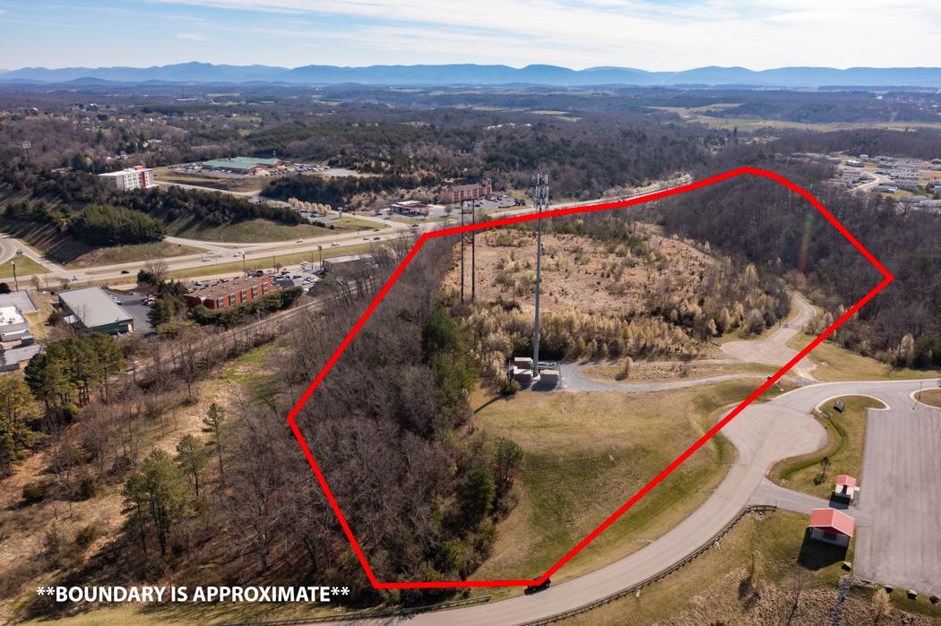 Augusta Woods Dr, Staunton, VA 24401 - photo 2