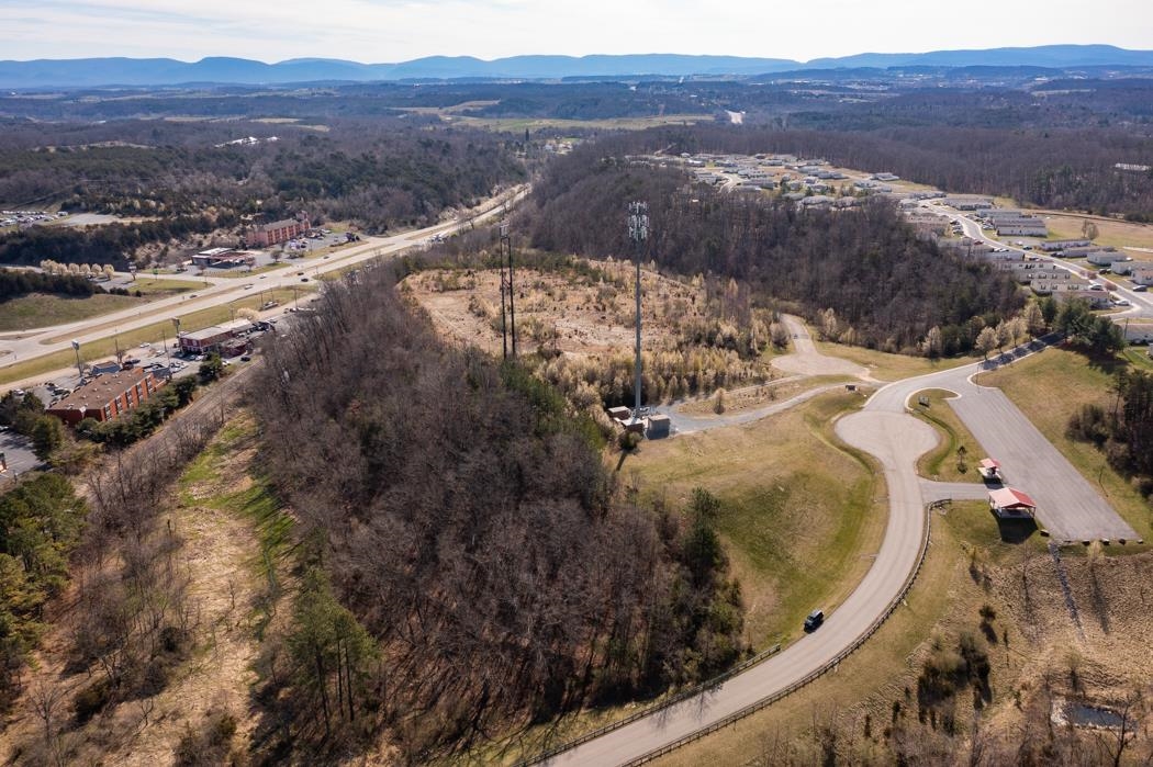 Augusta Woods Dr, Staunton, VA 24401 - photo 7