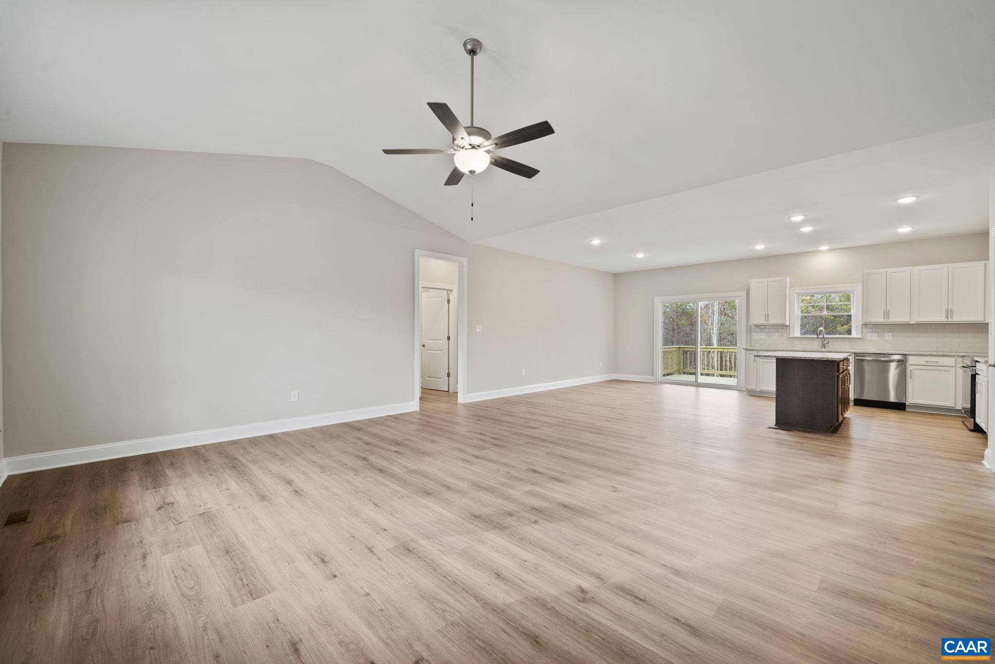 371 Glenmore Ln, Keswick, VA 22947 — photo 6