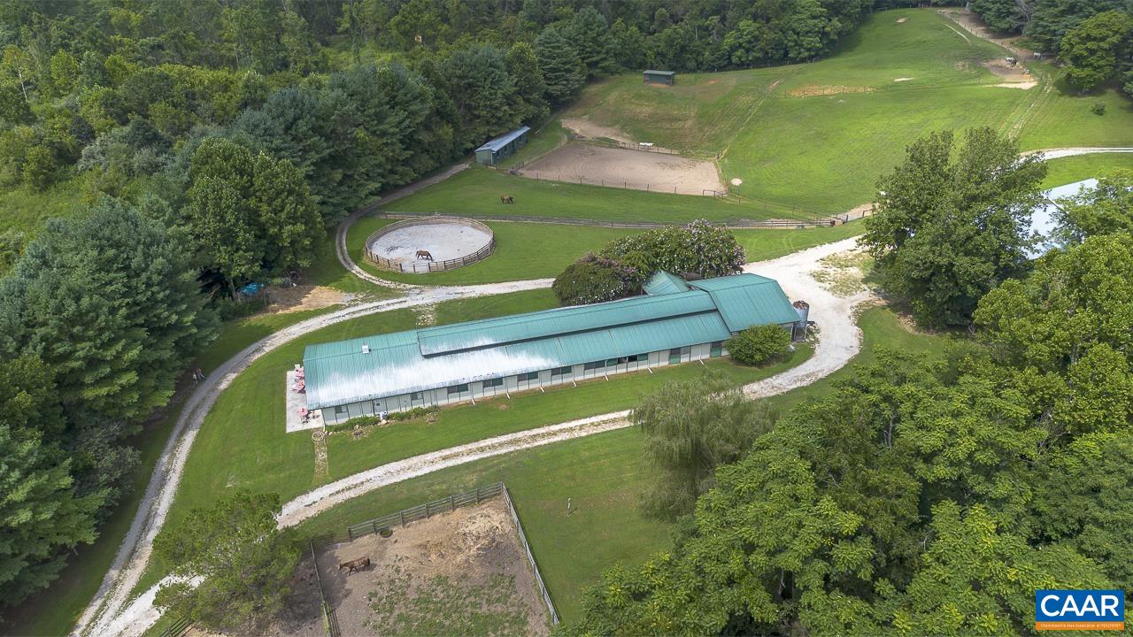 9195 Springwood Rd, Buchanan, VA 24066