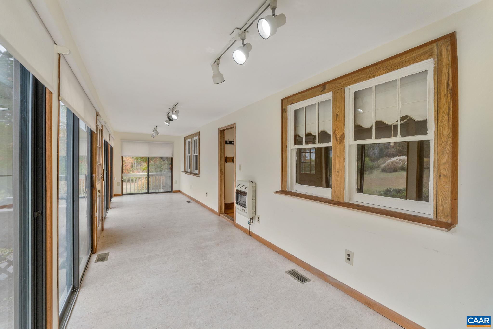 6497 Grove Hill Ct, Gordonsville, VA 22942 — photo 9