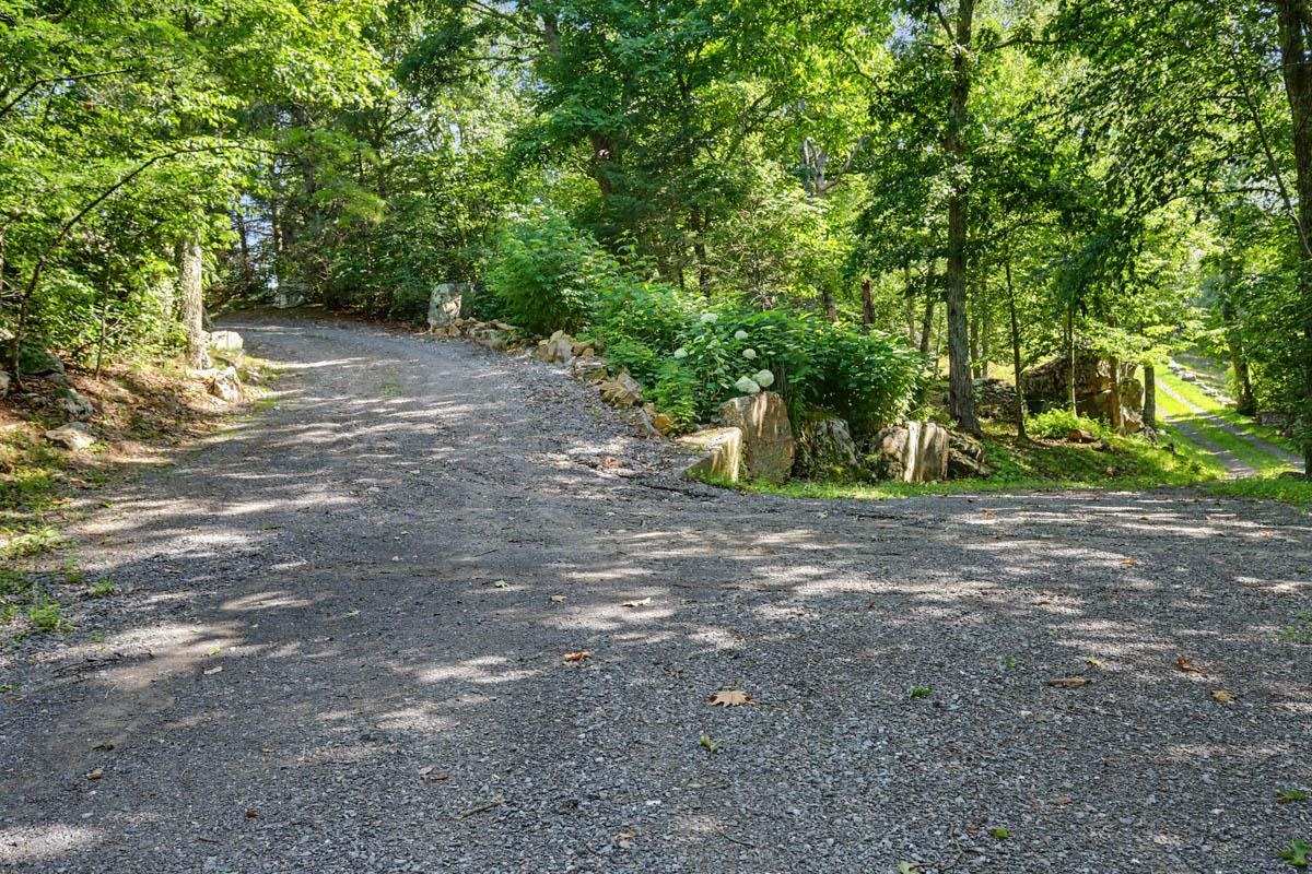 504 Airport Dr, Hot Springs, VA 24445 — photo 10