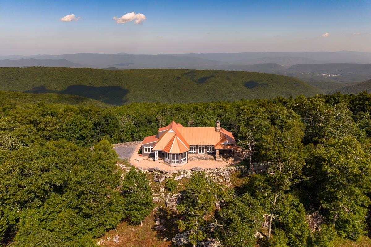 504 Airport Dr, Hot Springs, VA 24445 — photo 4