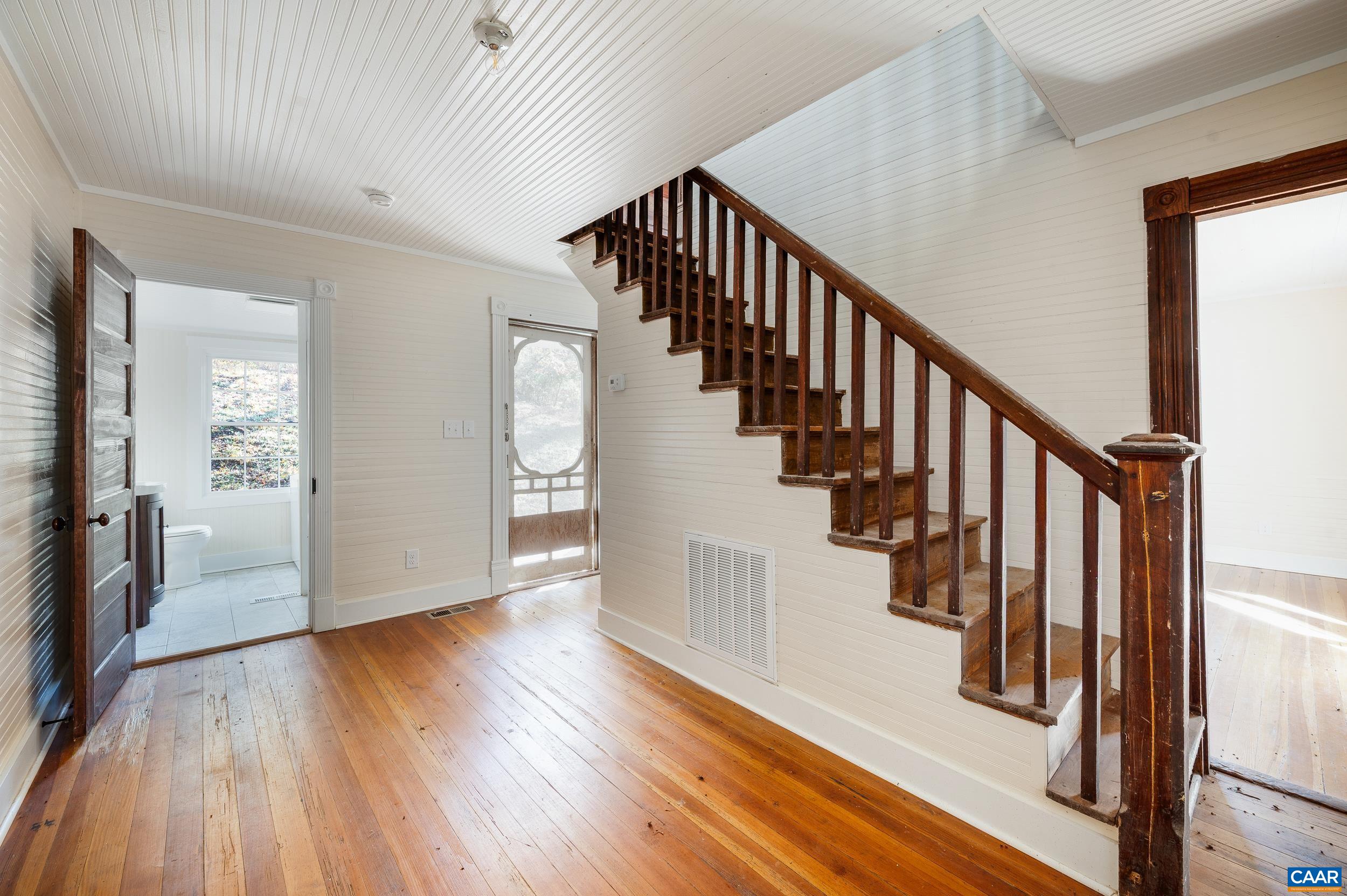 2728 East Branch Loop, Roseland, VA 22967 — photo 4