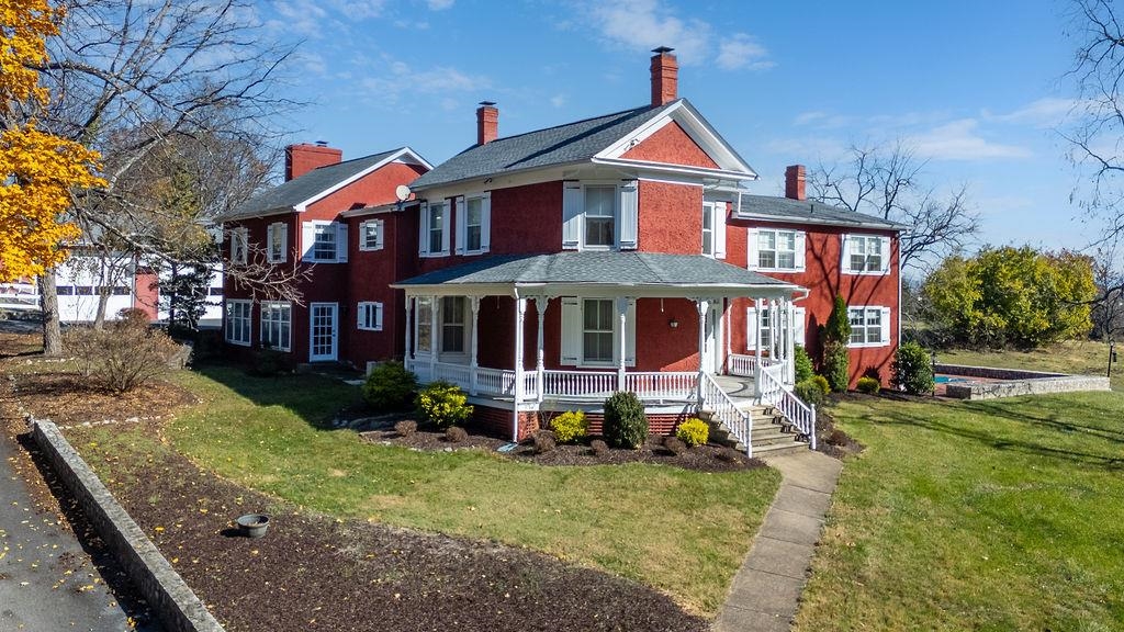 1004 E Beverley St, Staunton, VA 24401 — photo 3