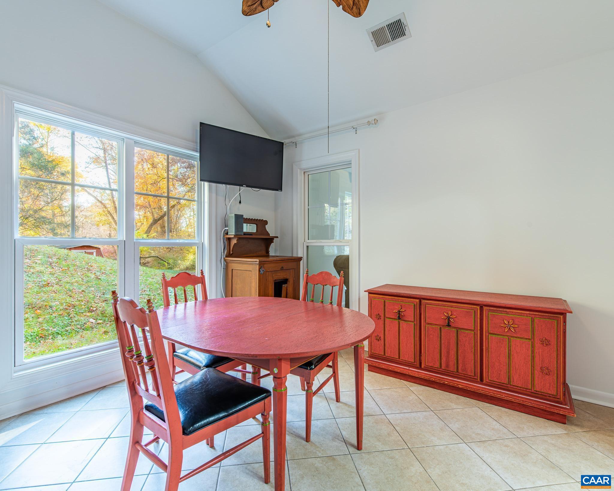 3189 James River Rd, Howardsville, VA 24562 — photo 7