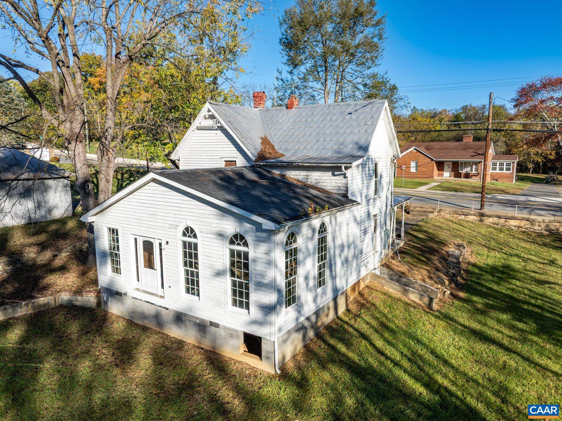 276 Main St, Stanardsville, VA 22973 — photo 4