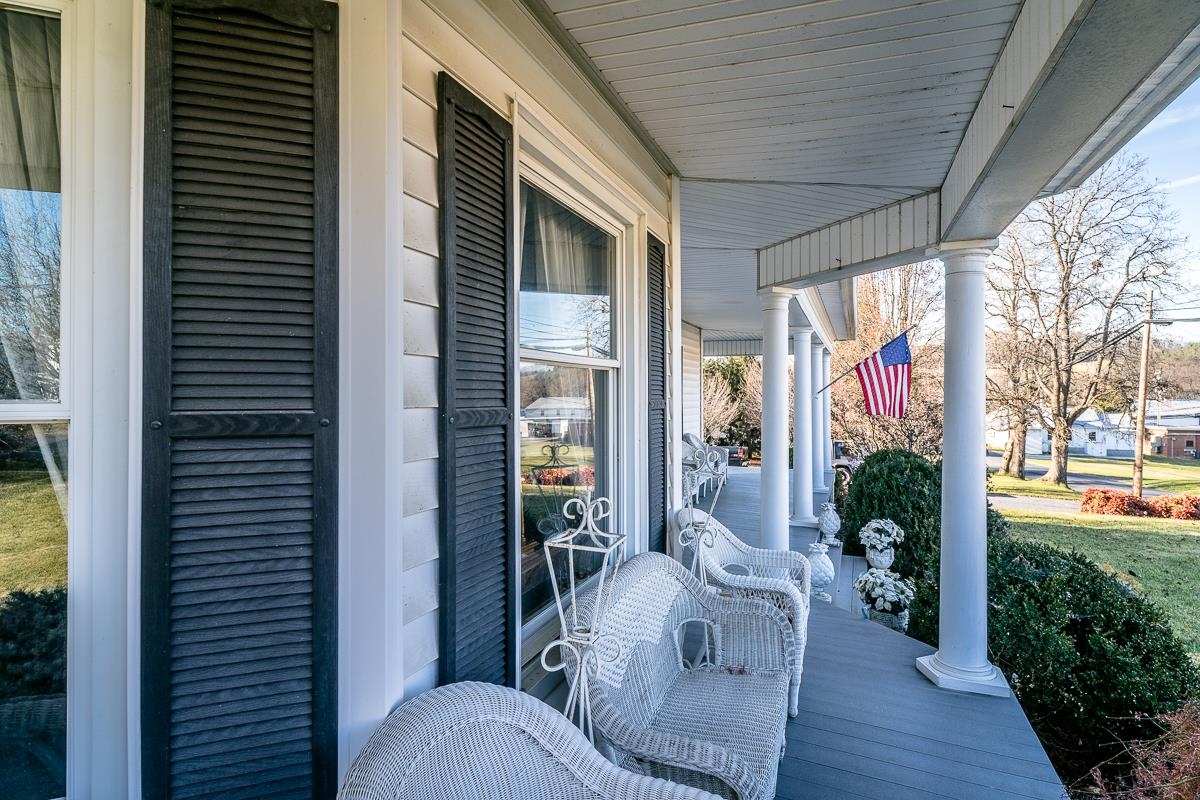 187 Houff Rd, Weyers Cave, VA 24486 — photo 6