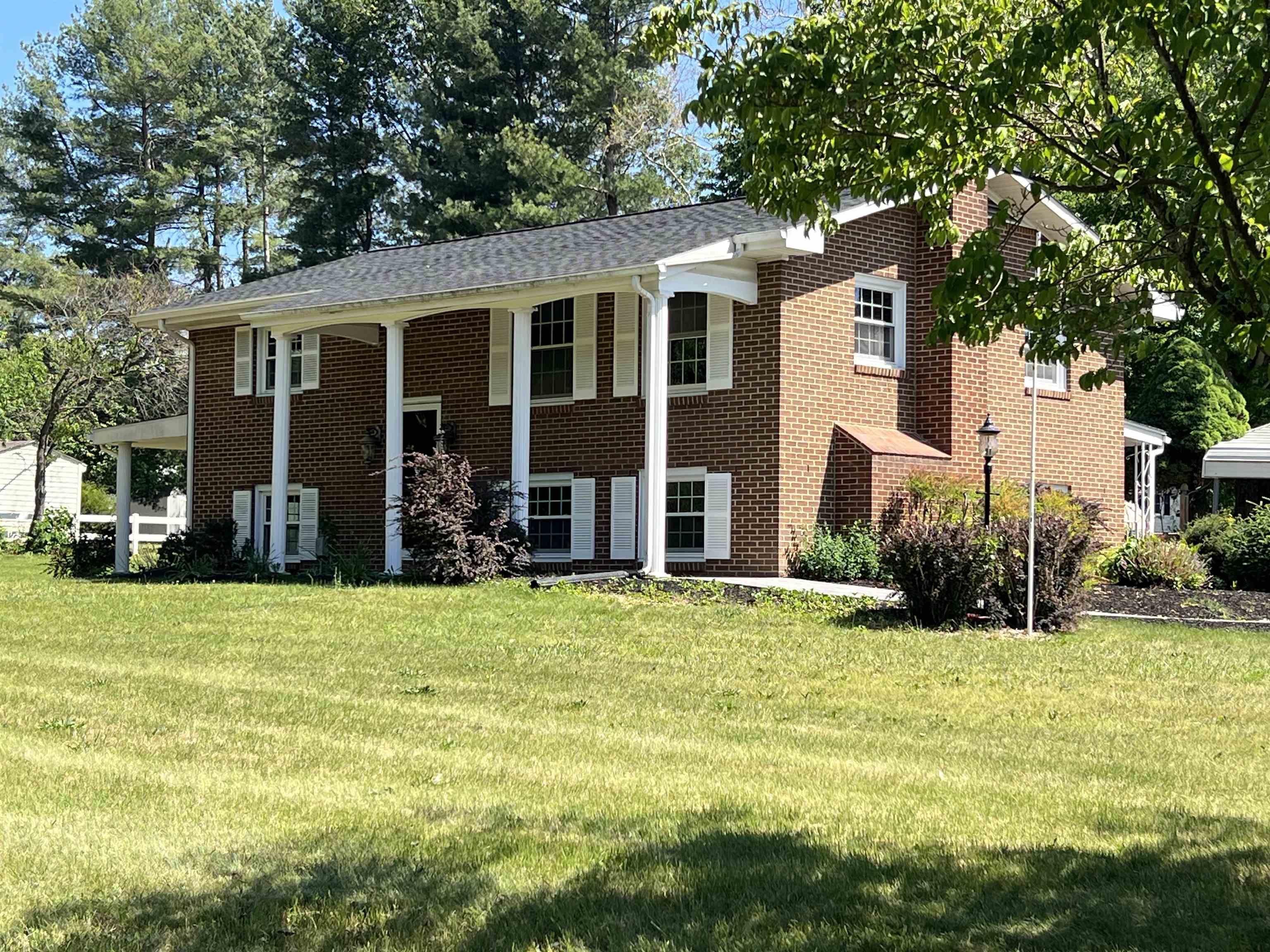 12 Essex Rd, Grottoes, VA 24441 — photo 2