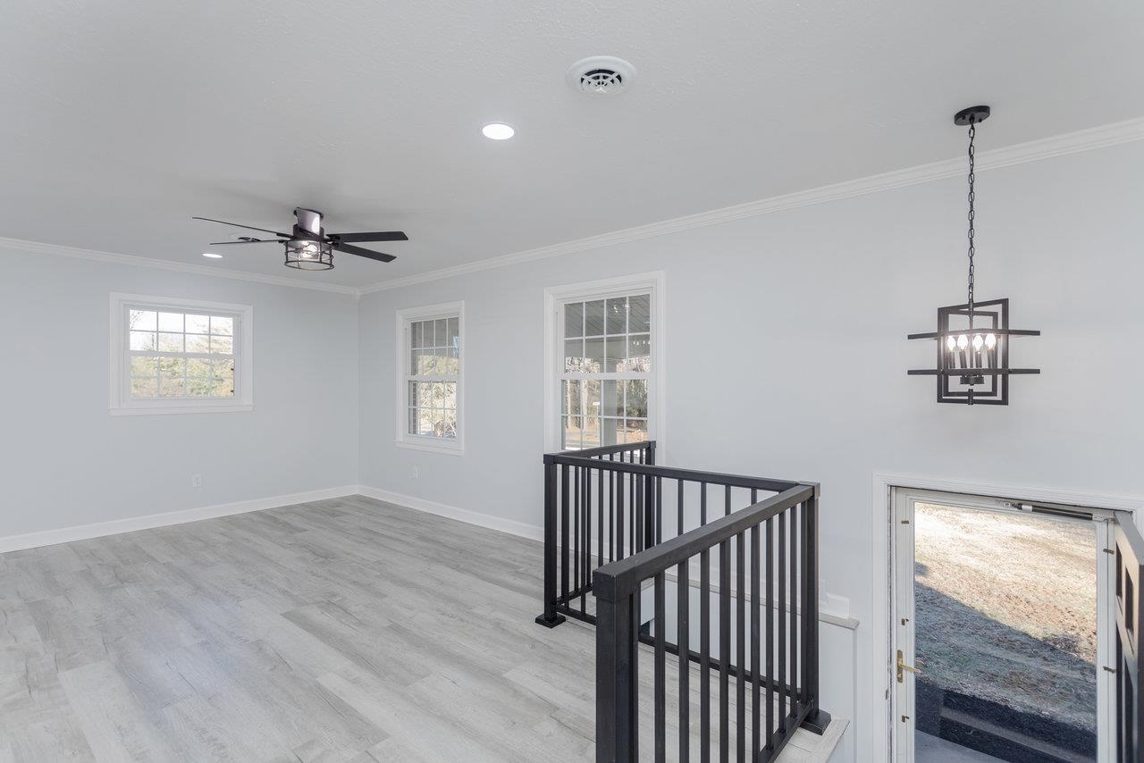 12 Essex Rd, Grottoes, VA 24441 — photo 8