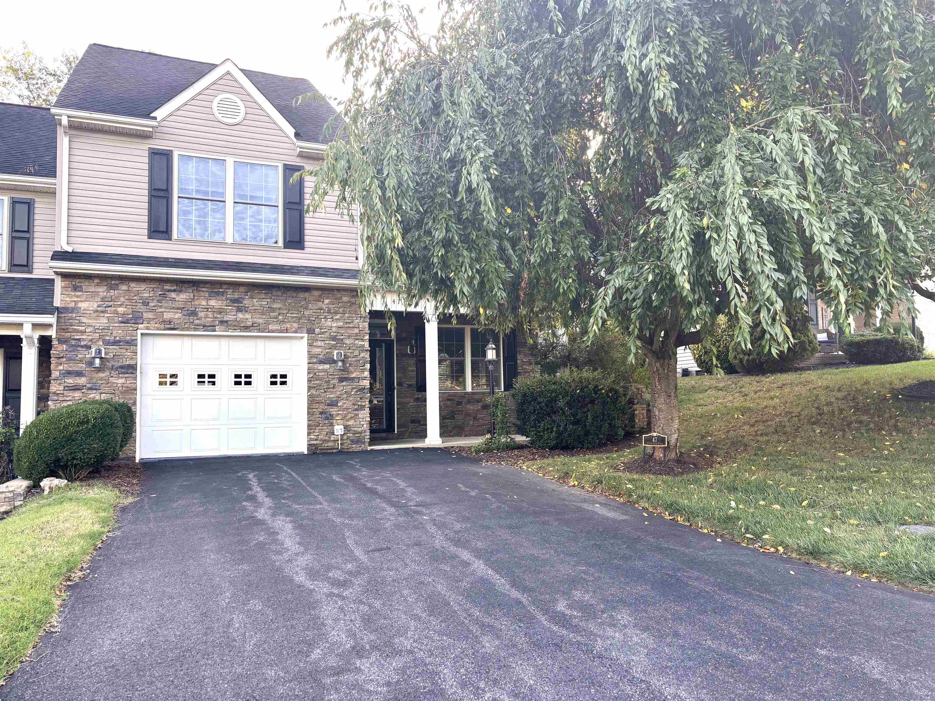 47 Villa View Dr, Staunton, VA 24401