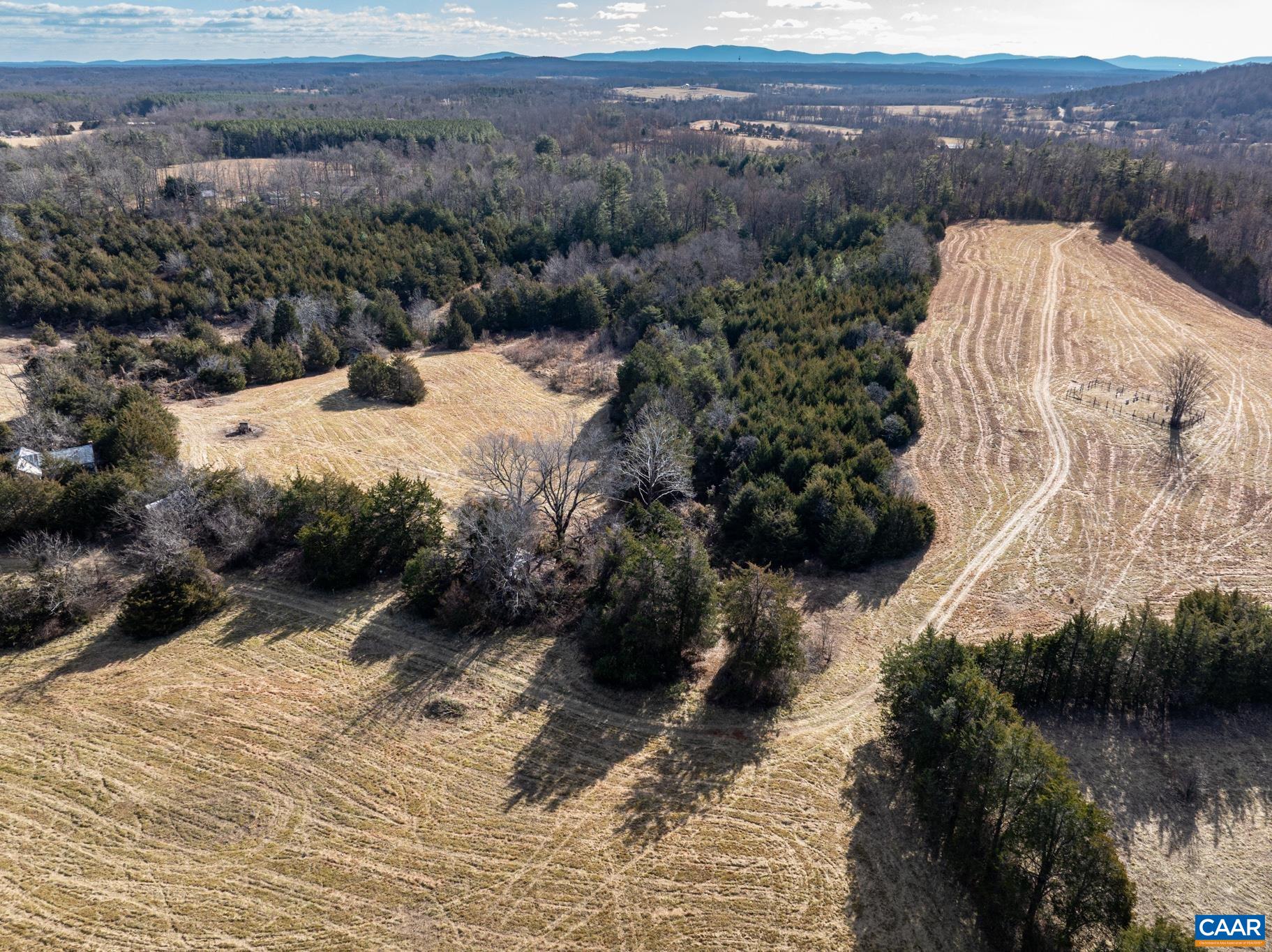 Evelyns Way, Stanardsville, VA 22973 - photo 2