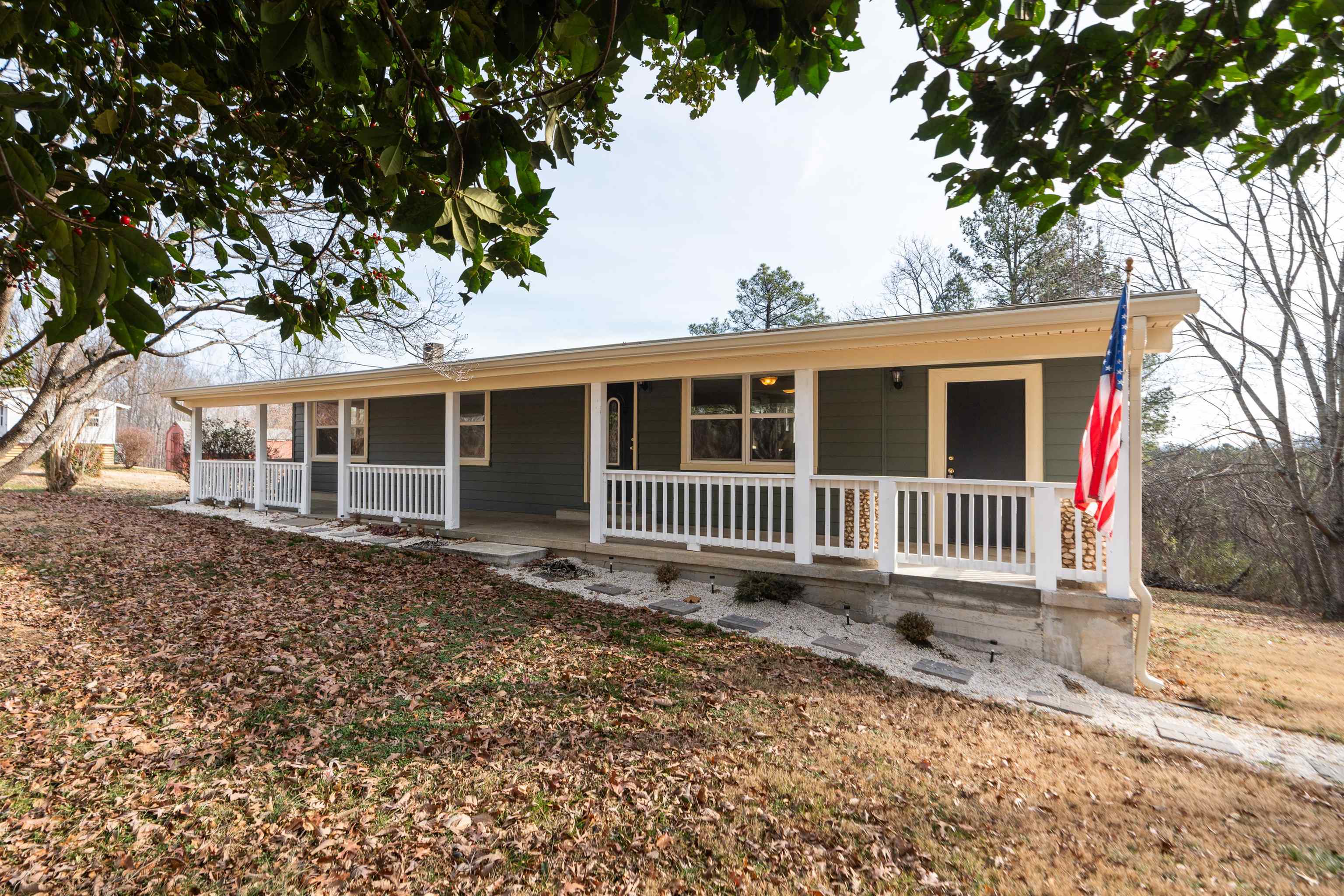 7081 Secretarys Sand Rd, Schuyler, VA 22969 — photo 3