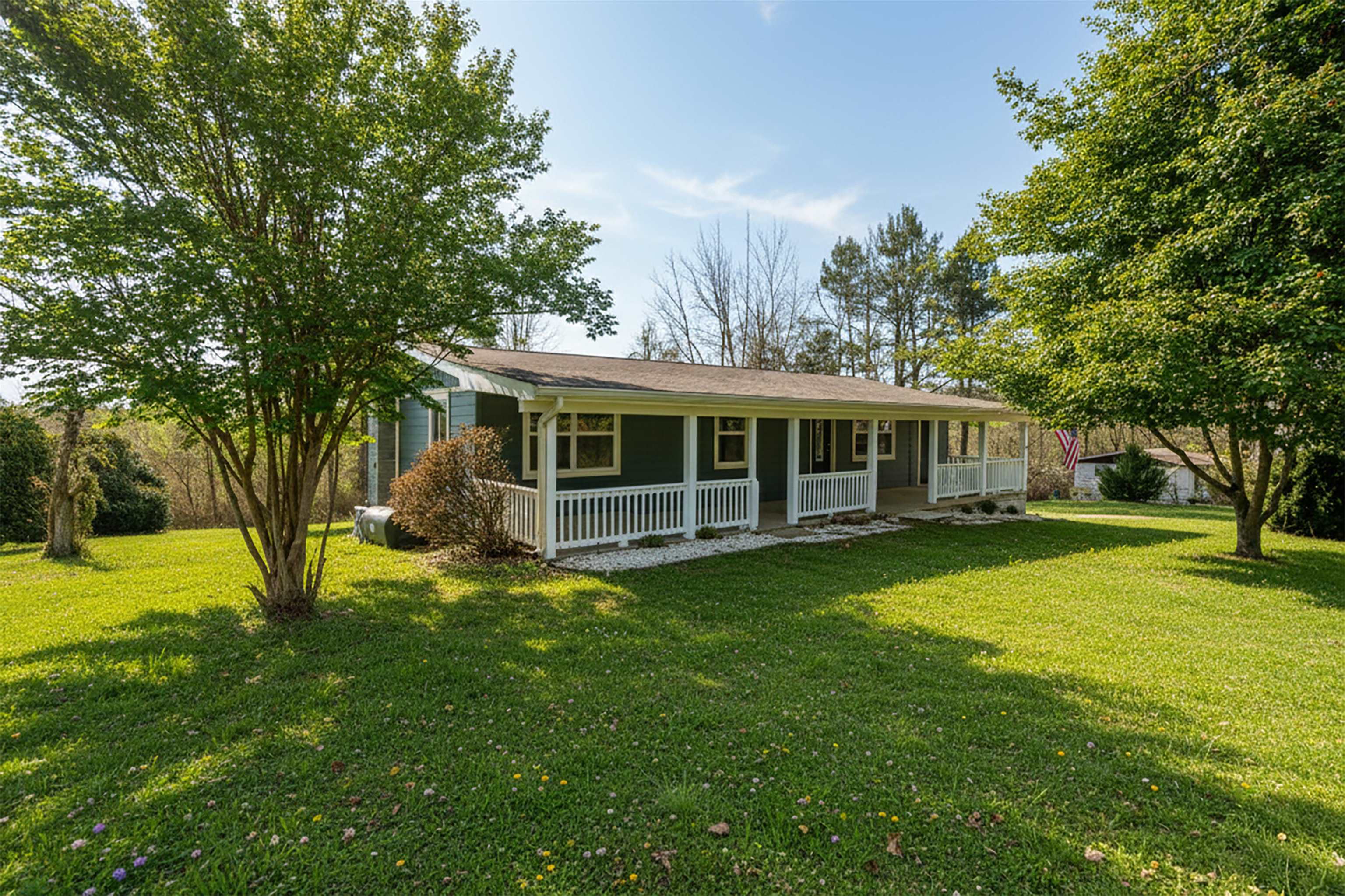 7081 Secretarys Sand Rd, Schuyler, VA 22969 — photo 4