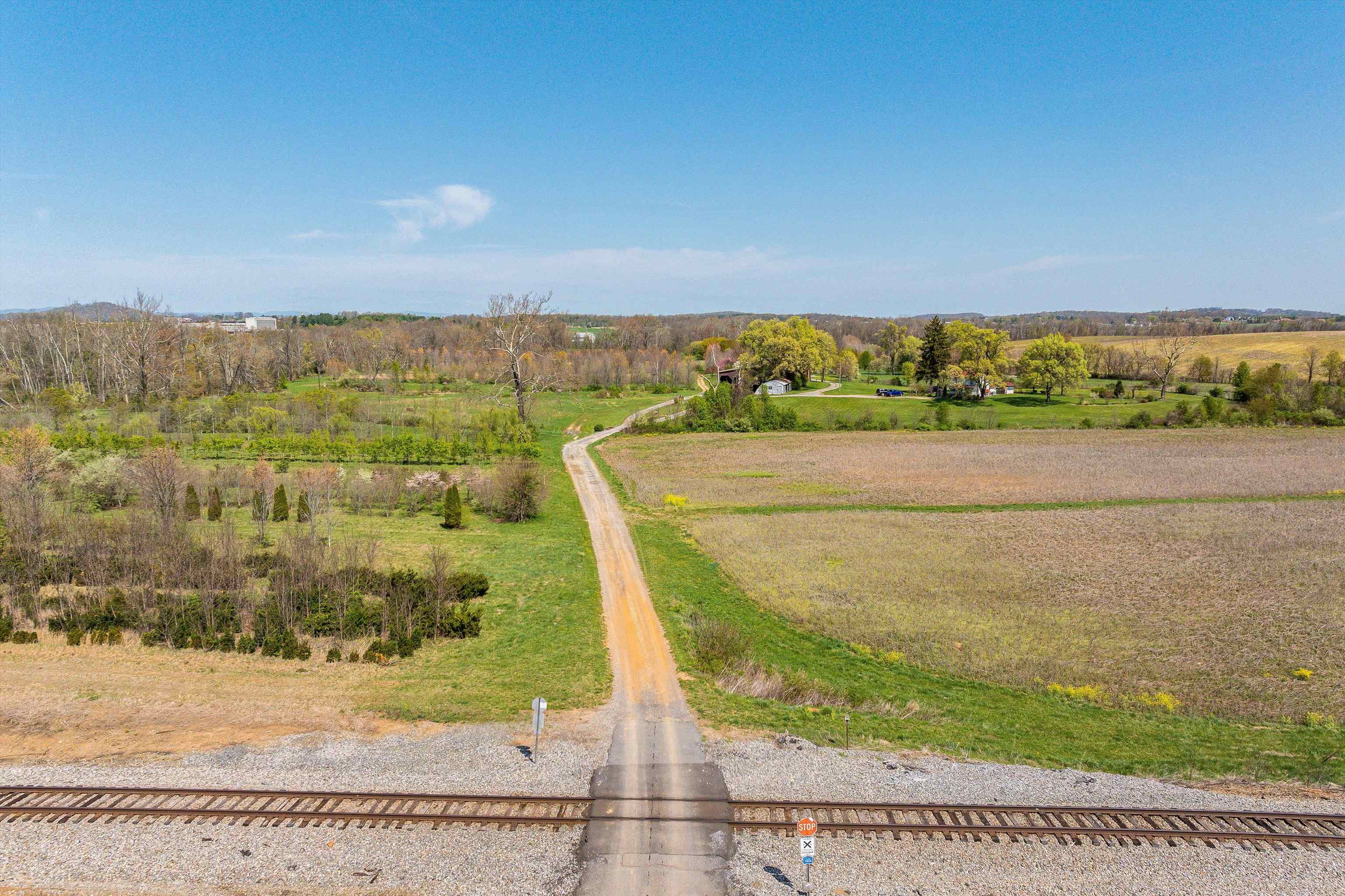 514 Lipscomb Rd, Stuarts Draft, VA 24477 — photo 10