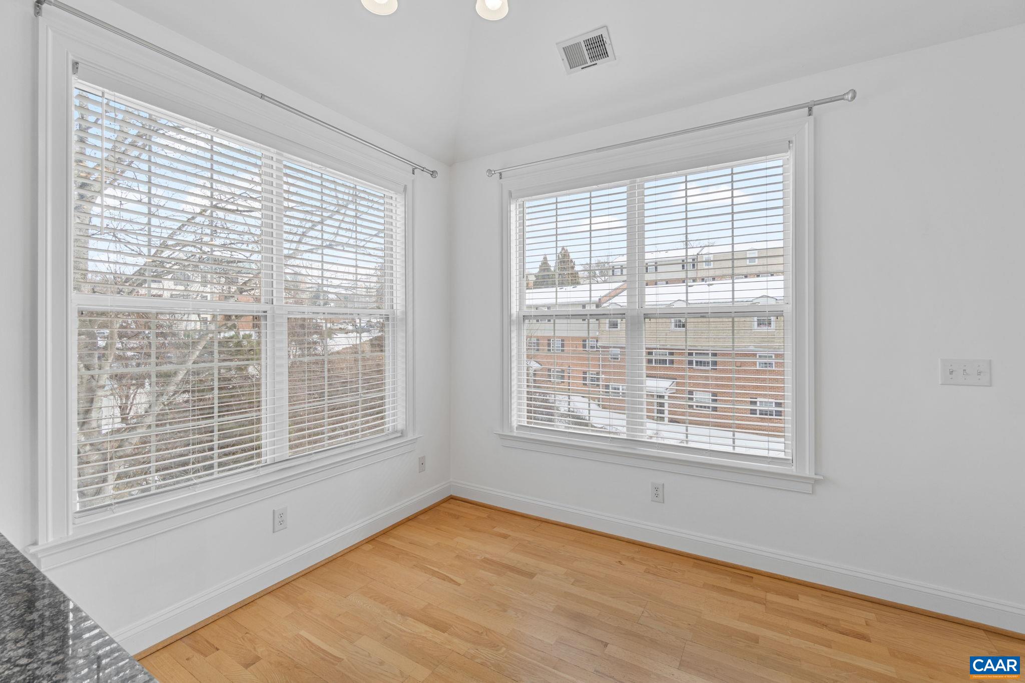 949 Glenwood Station Ln, Charlottesville, VA 22901 — photo 10