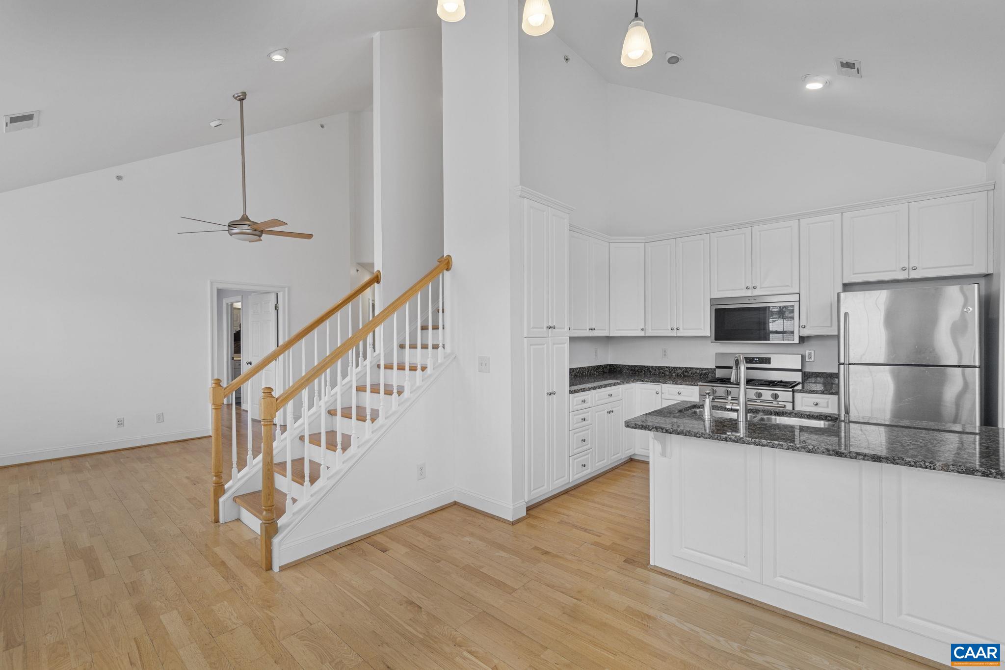 949 Glenwood Station Ln, Charlottesville, VA 22901 — photo 9