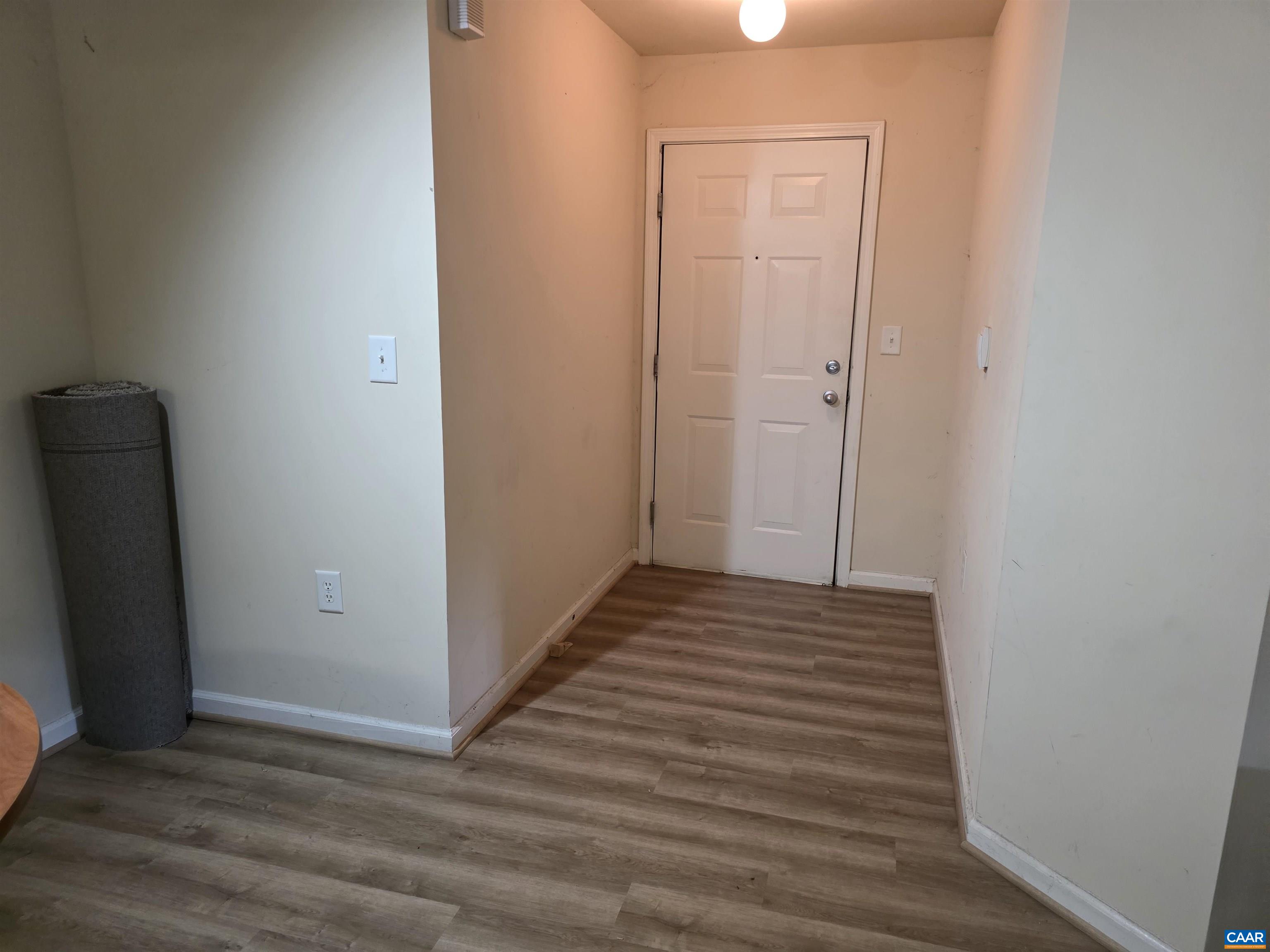 177 Yellowstone Dr, Charlottesville, VA 22903 — photo 5
