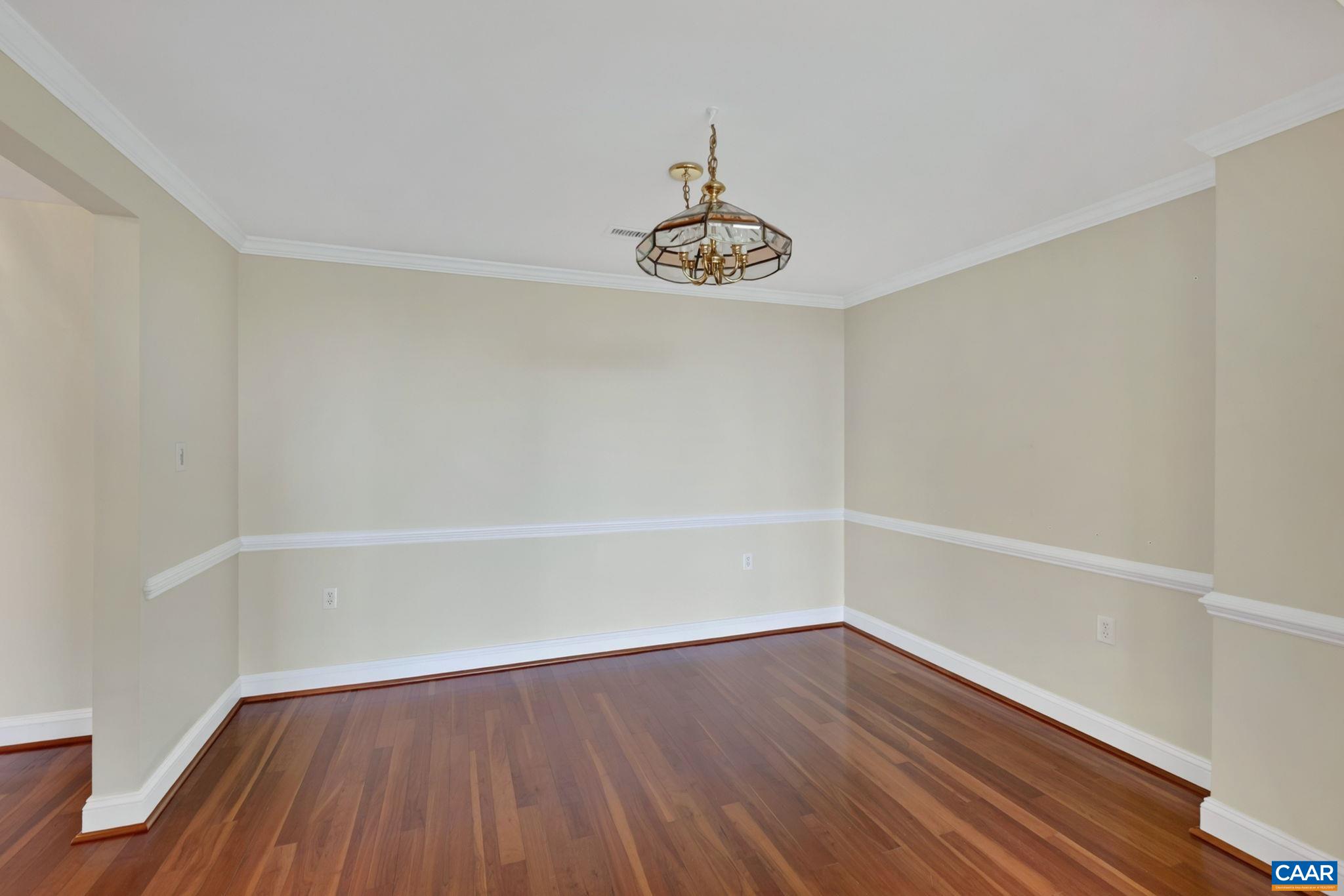 500 Crestwood Dr, Charlottesville, VA 22903 — photo 8