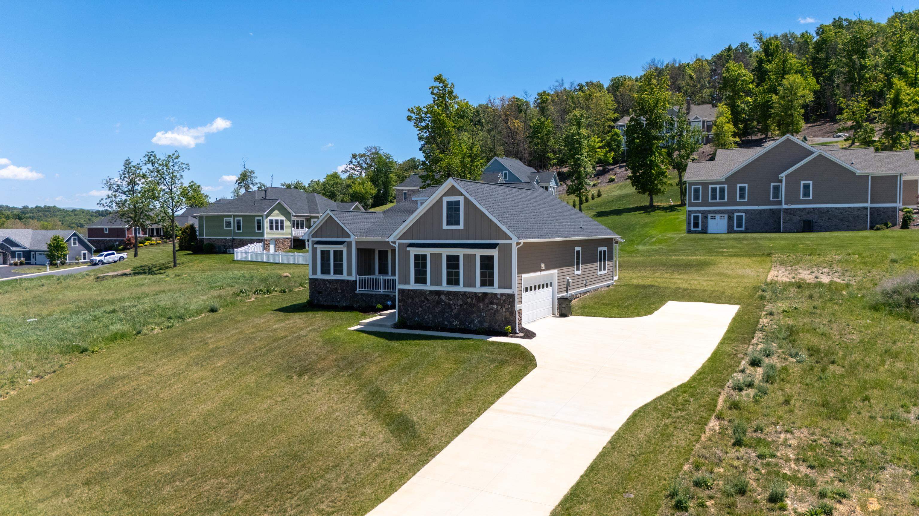 45 Rolling Oaks Dr, Fishersville, VA 22939 — photo 6