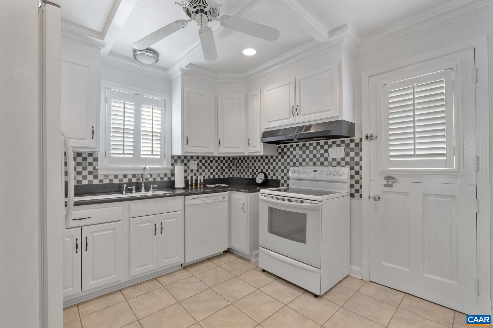 221 Lee Ave, Orange, VA 22960 — photo 9