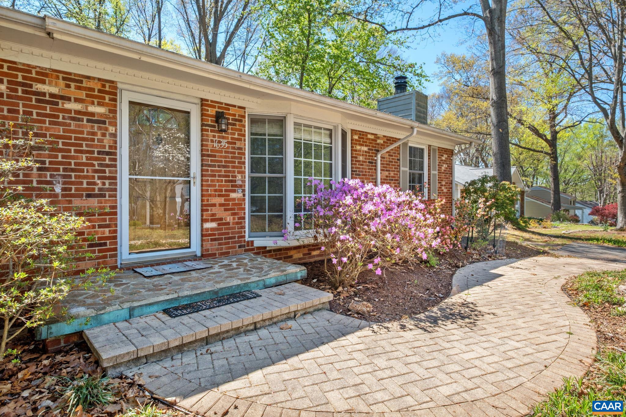 1635 Poes Ln, Charlottesville, VA 22911 — photo 3