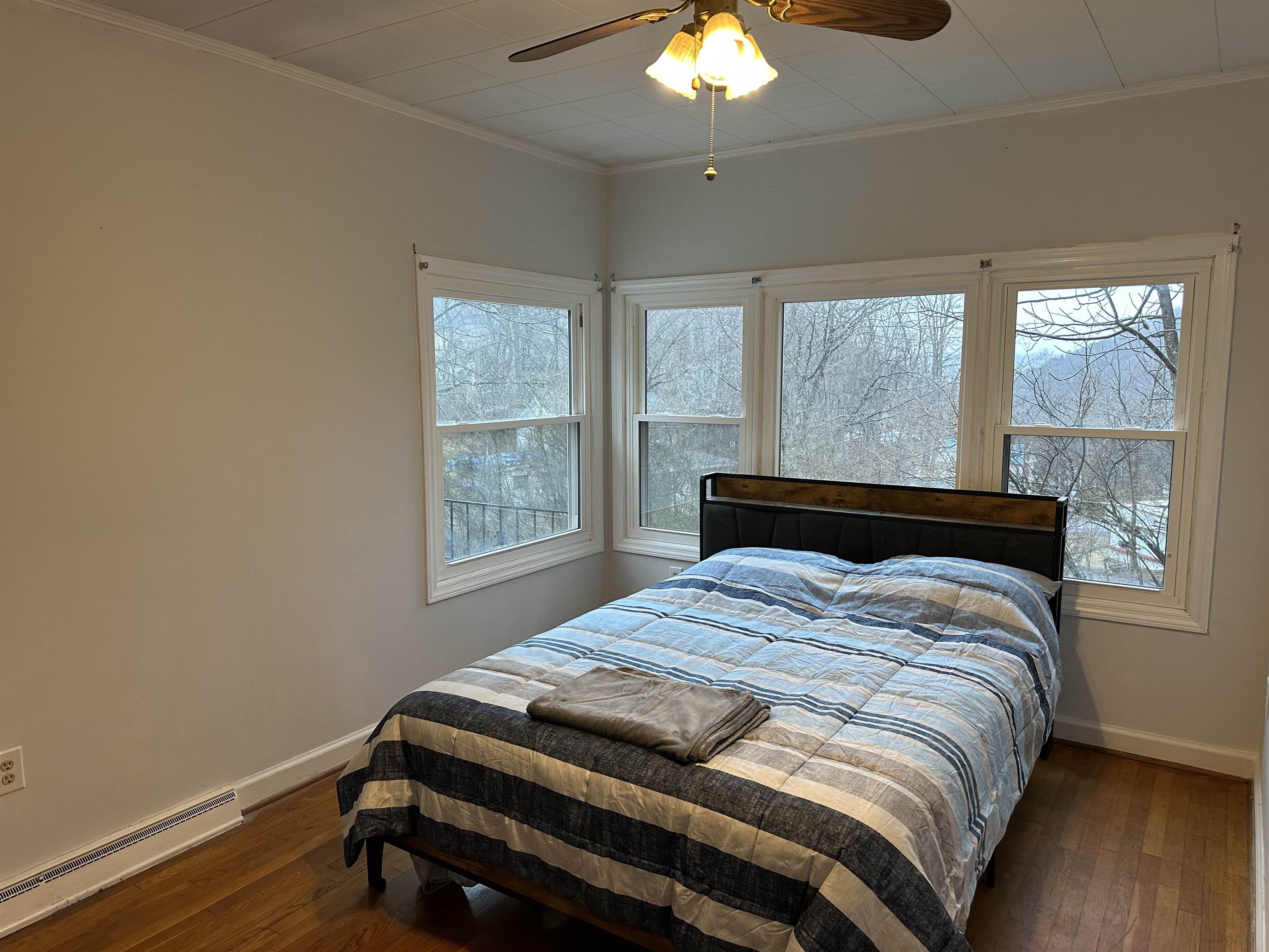 136 Klondike Rd, Warm Springs, VA 24484 — photo 7