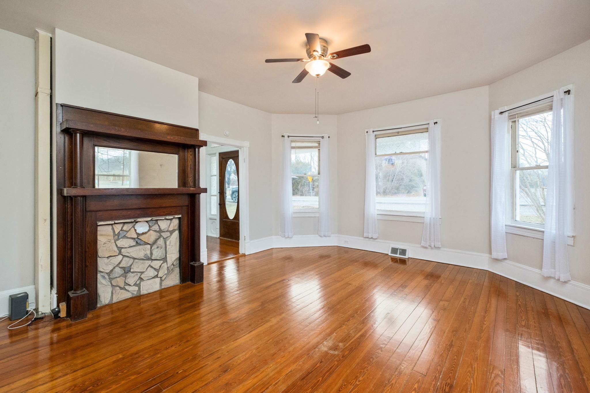 1681 New Hope And Crimora Rd, Crimora, VA 24431 — photo 5
