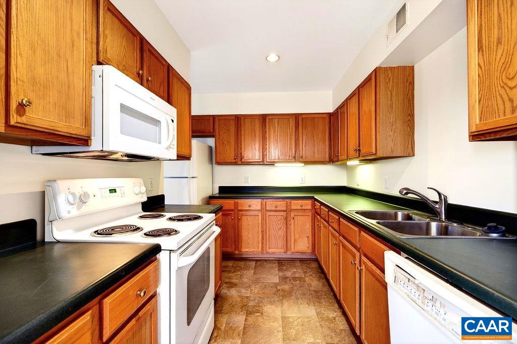 2084 Stone Ridge Condos, Wintergreen, VA 22967 — photo 9