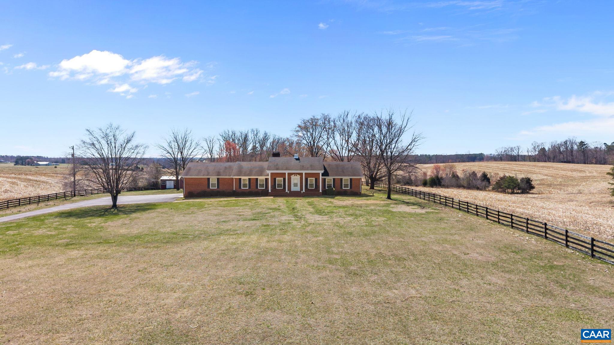 3258 W River Rd, Scottsville, VA 24590