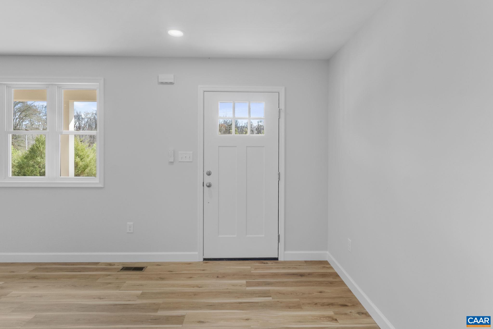 140 Dogwood Hts, Scottsville, VA 24590 — photo 7