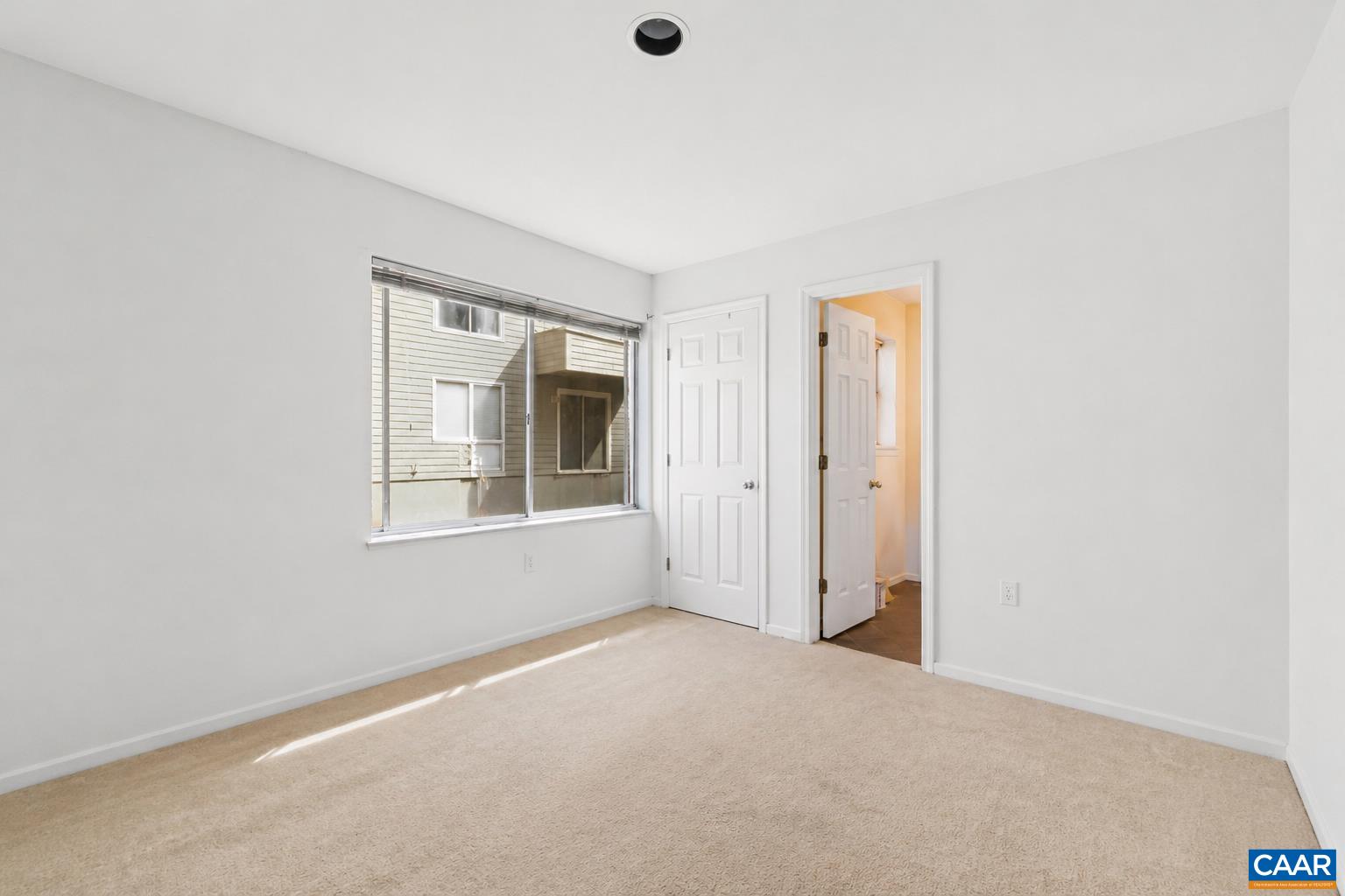 1250 Clifden Greene, Charlottesville, VA 22903 — photo 4