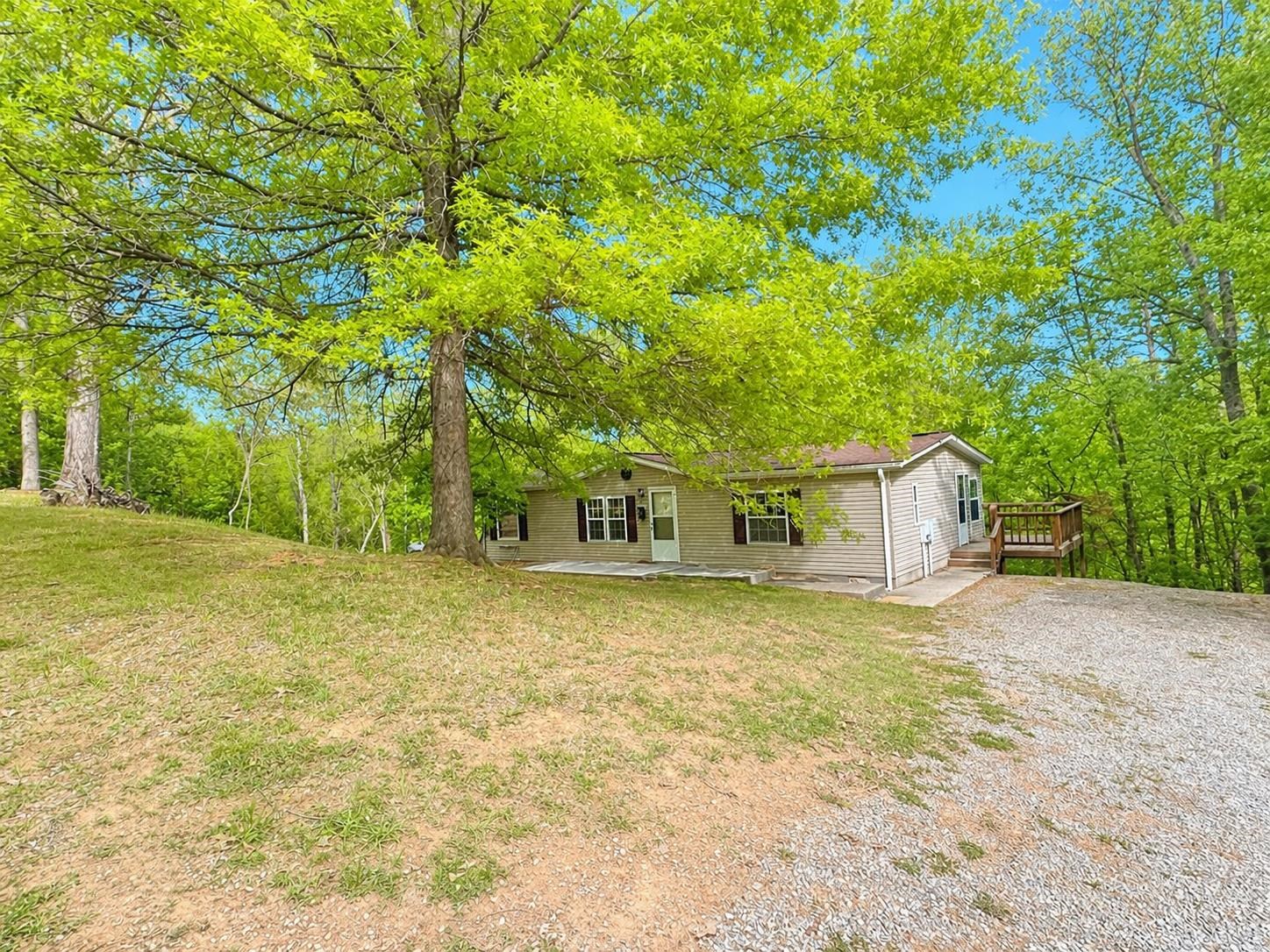 104 Bentwood Dr, Blue Ridge, VA 24064 — photo 3