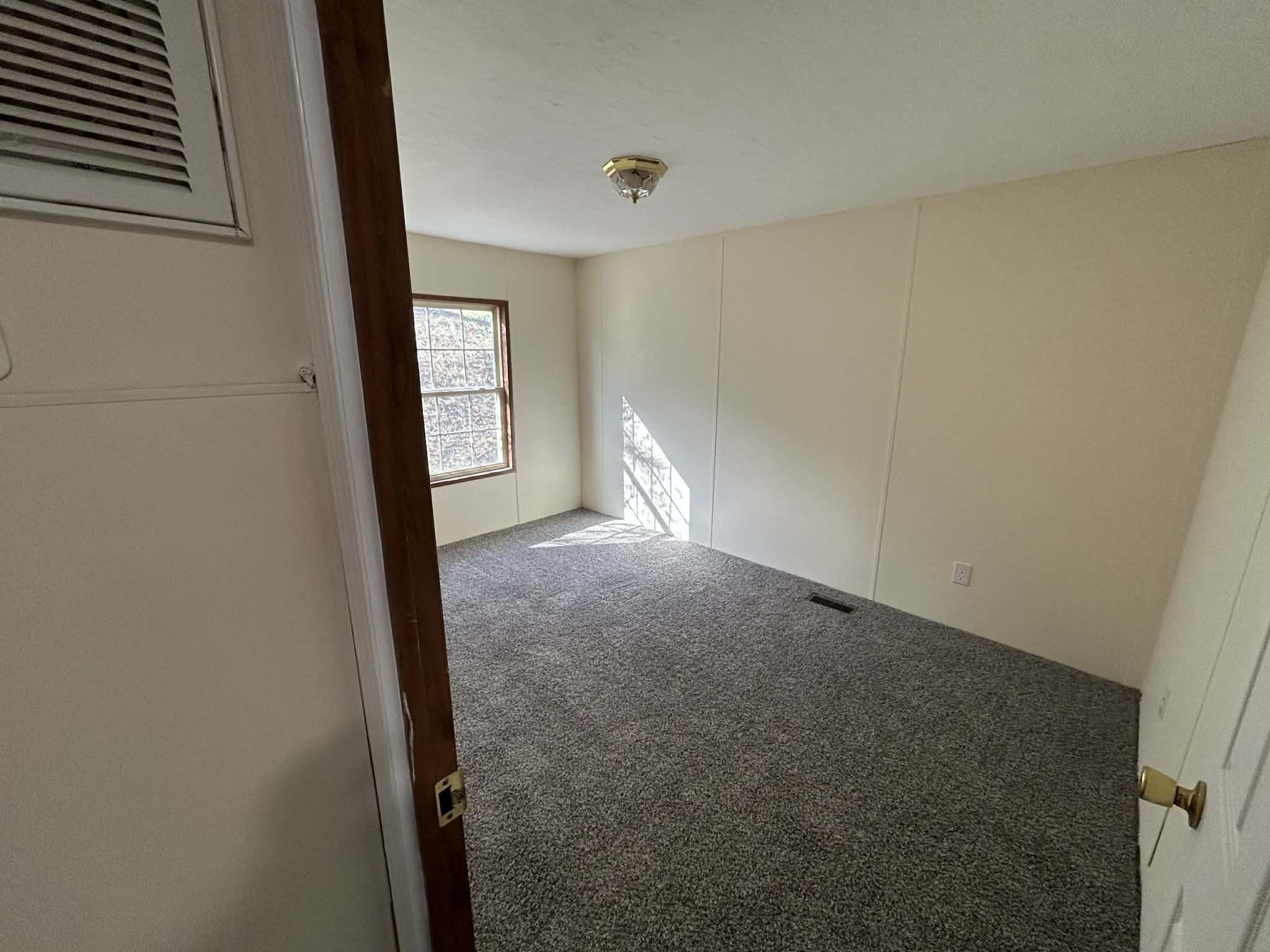 104 Bentwood Dr, Blue Ridge, VA 24064 — photo 9