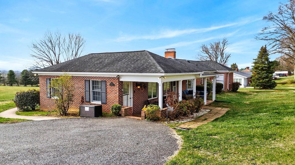11 Avalon Ln, Lexington, VA 24450 — photo 10