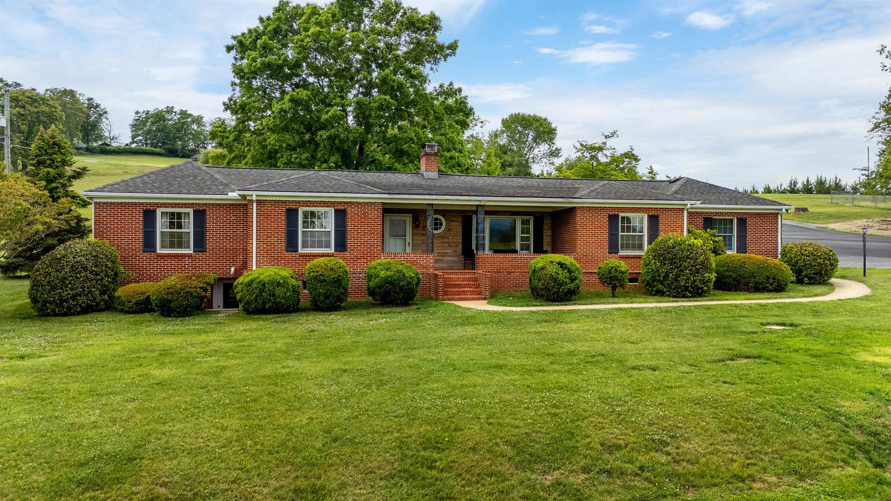 11 Avalon Ln, Lexington, VA 24450 — photo 8