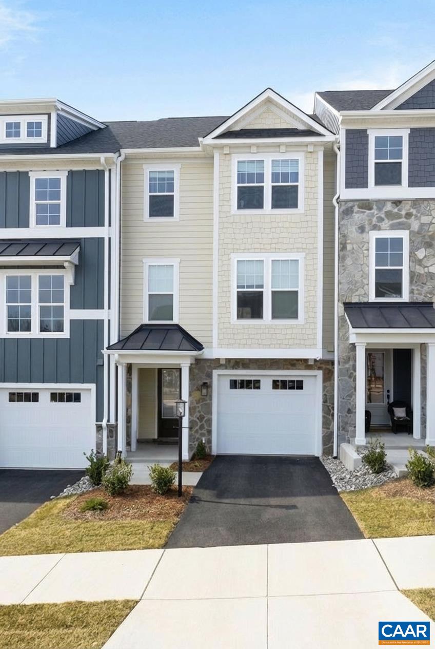 4 Belvedere Blvd, Charlottesville, VA 22901
