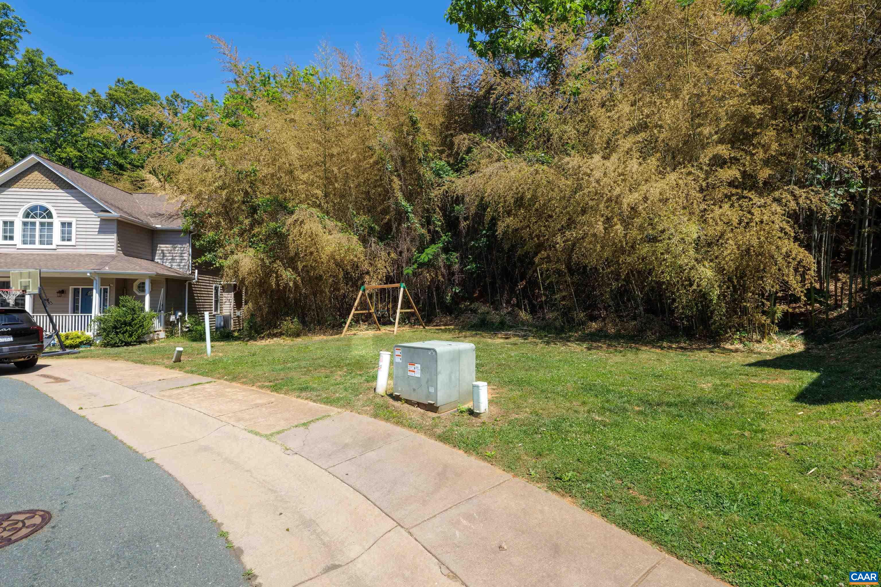 123 Roys Pl, Charlottesville, VA 22902 - photo 2