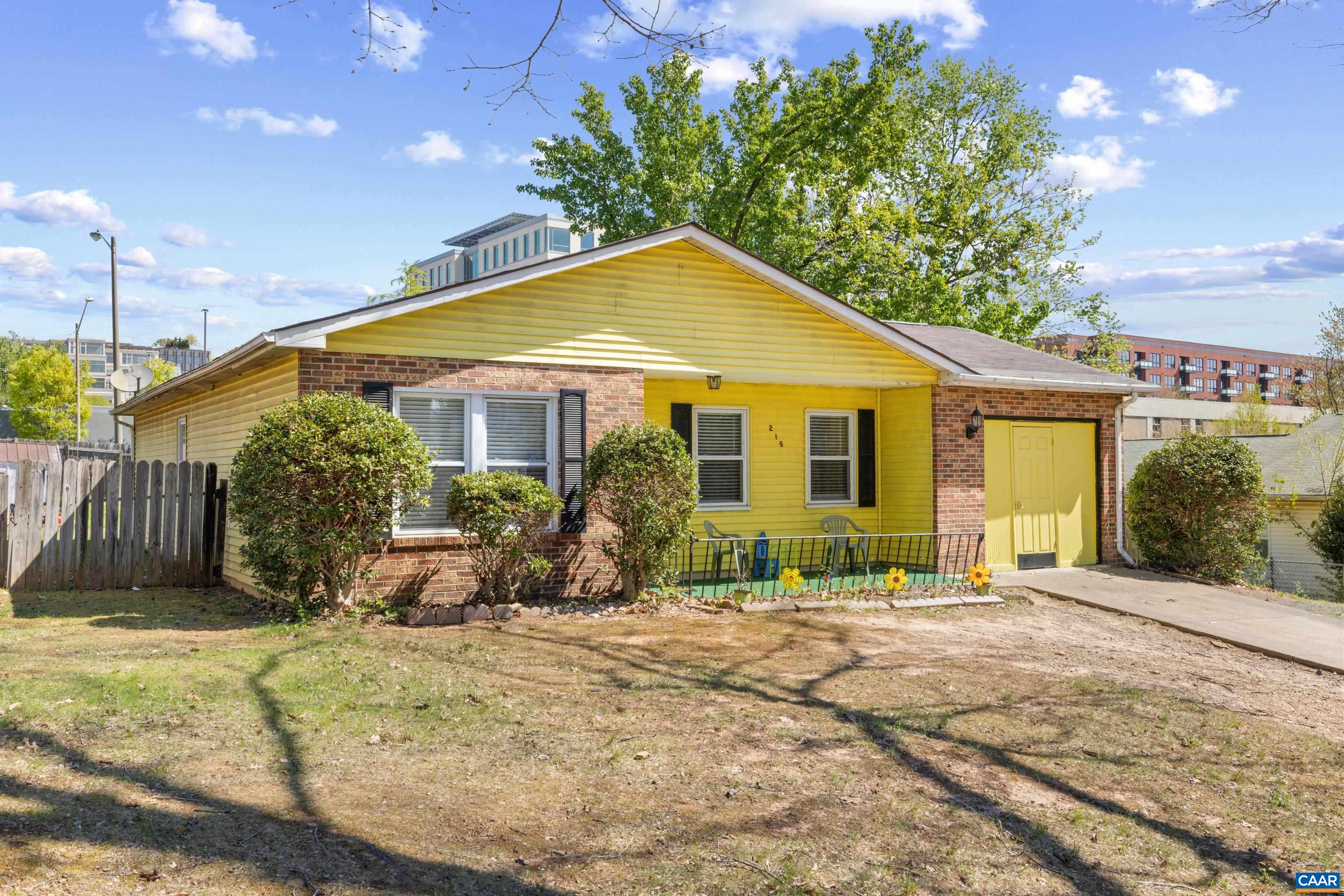 215 Dice St, Charlottesville, VA 22902
