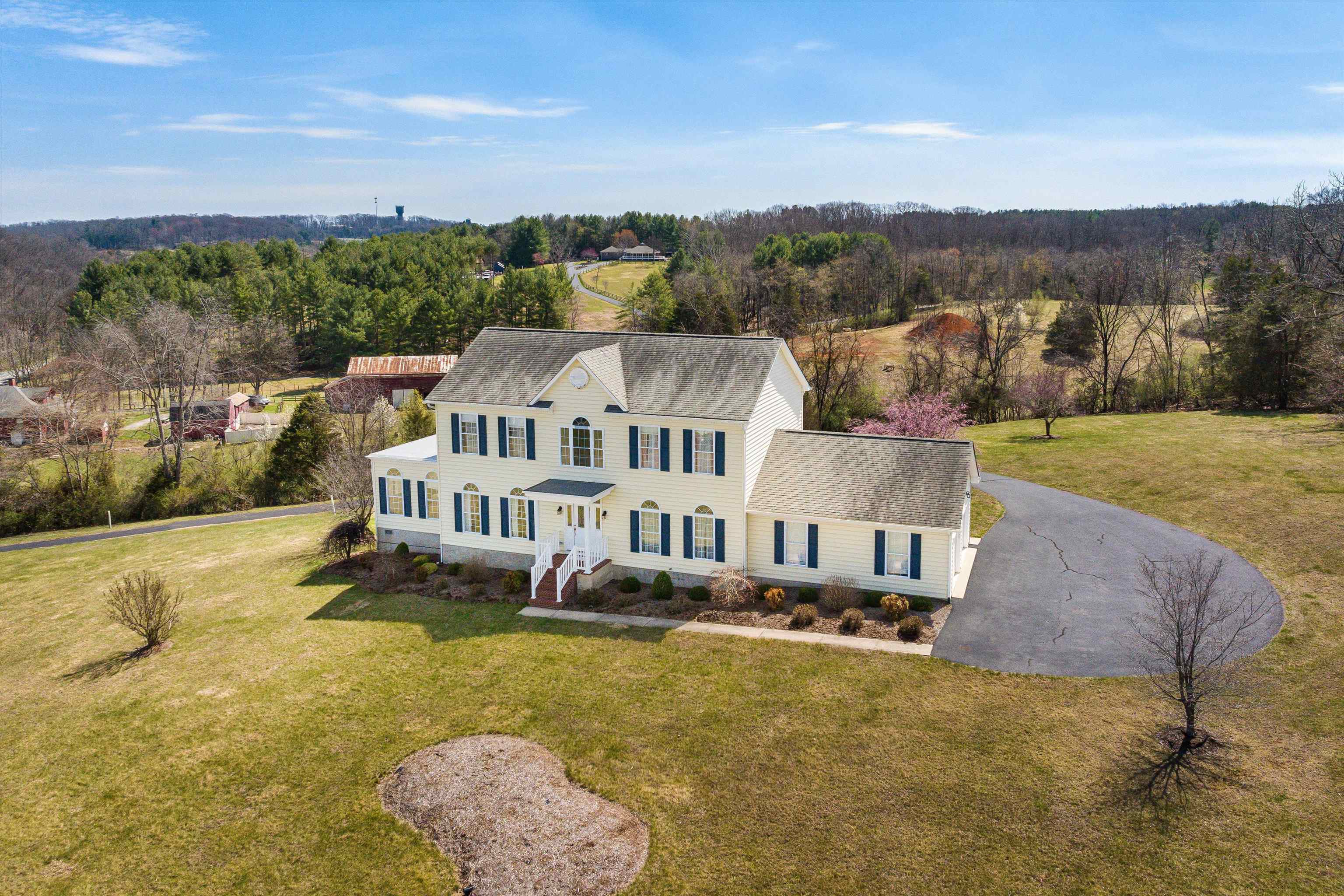 2178 Churchville Ave, Staunton, VA 24401