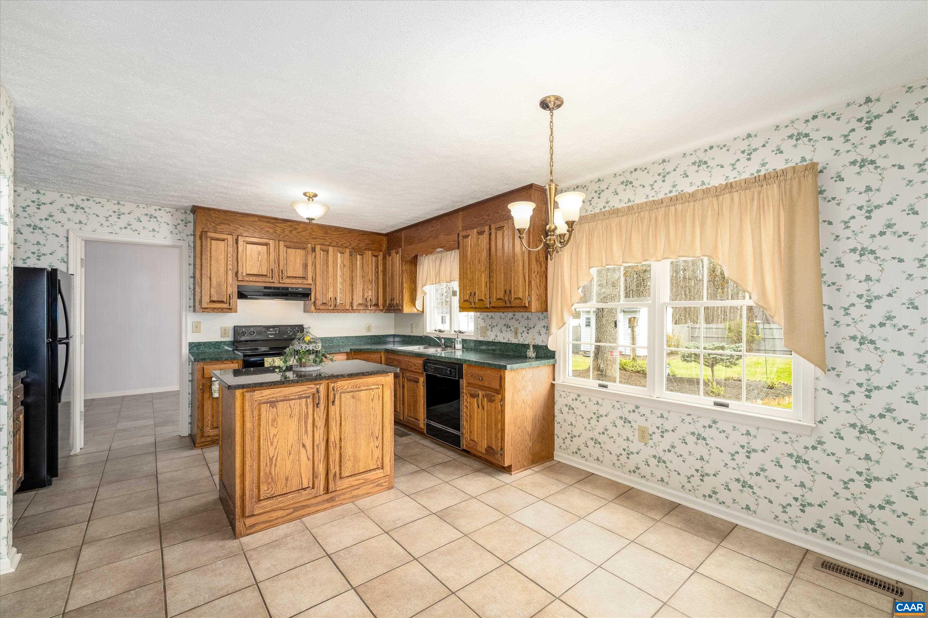 252 Flint Mountain Dr, Stuarts Draft, VA 24477 — photo 10