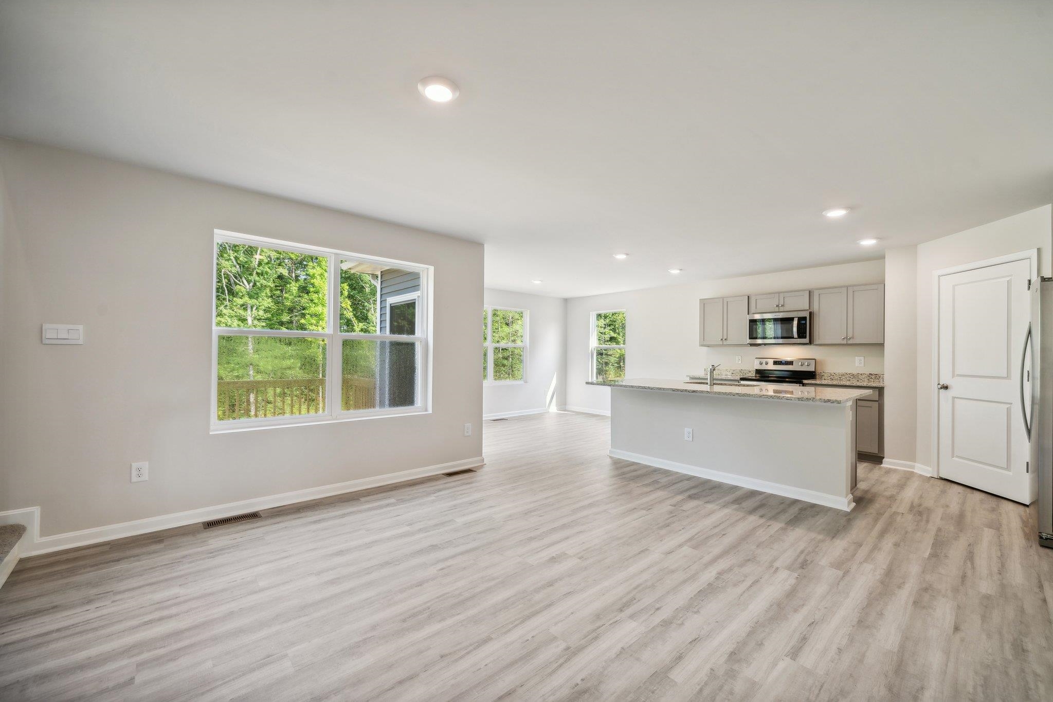 124 Meadow Ridge Way, Staunton, VA 24401 — photo 2