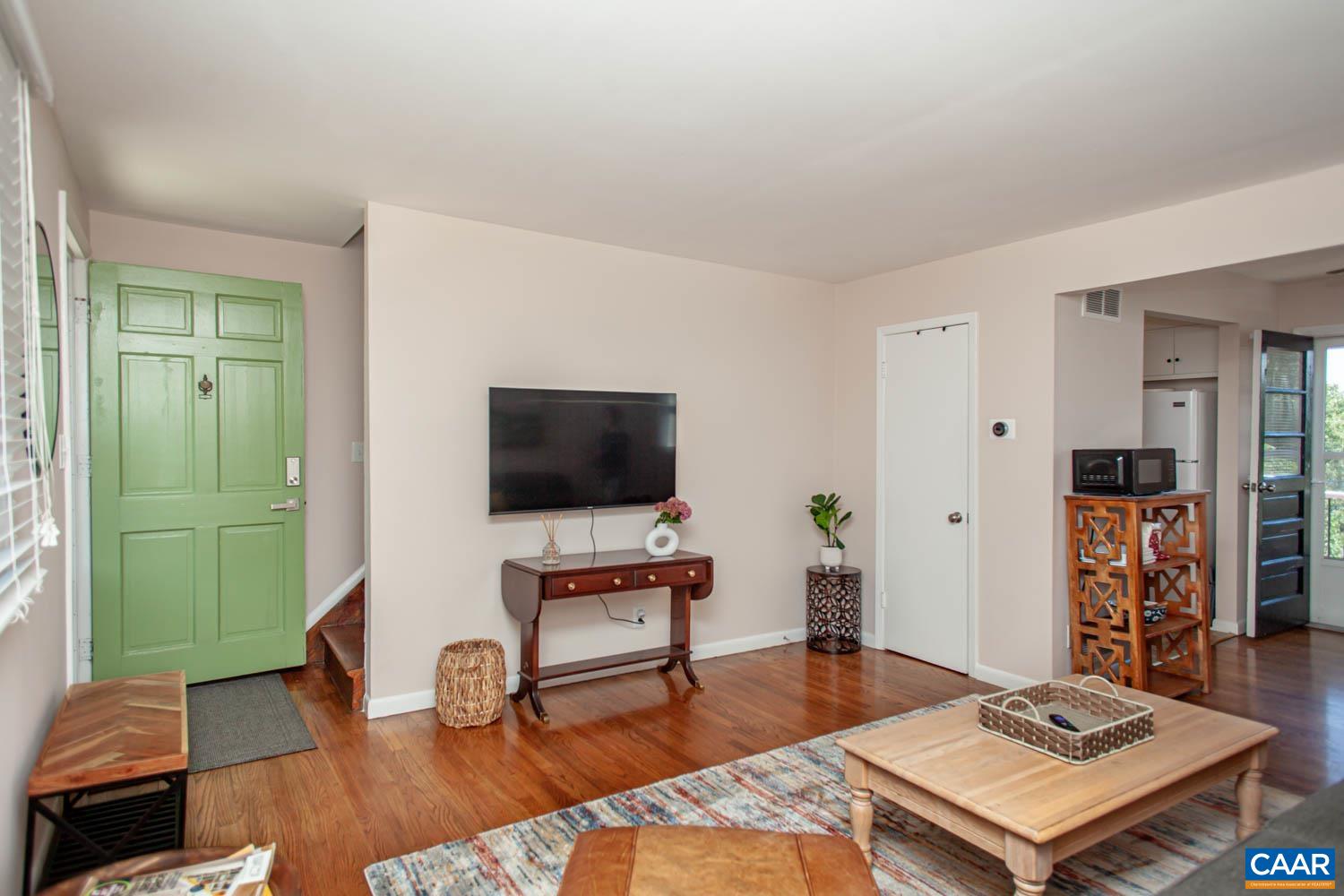 402 NE 13th St, Charlottesville, VA 22902 — photo 5